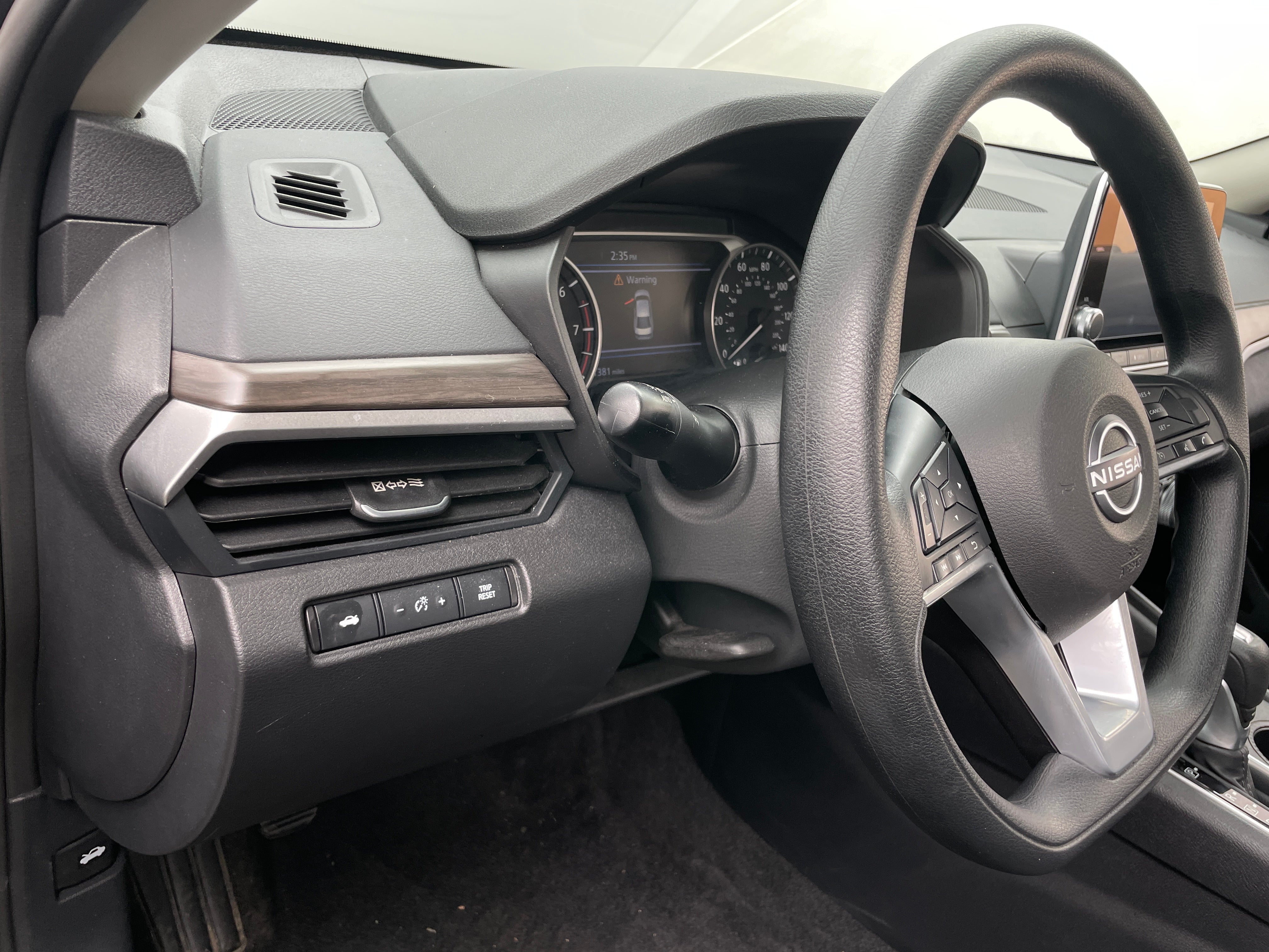 nissan altima 2025 1N4BL4DV6SN396685 image