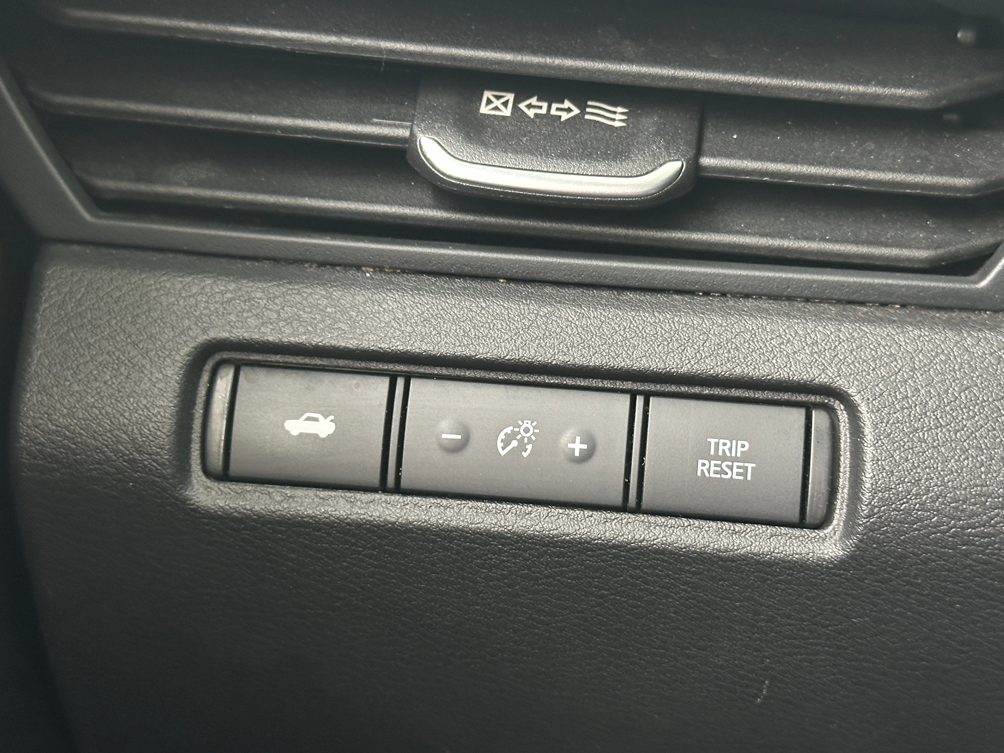 nissan altima 2025 1N4BL4DV1SN372598 image nissan altima 2025 1N4BL4DV1SN372598 image