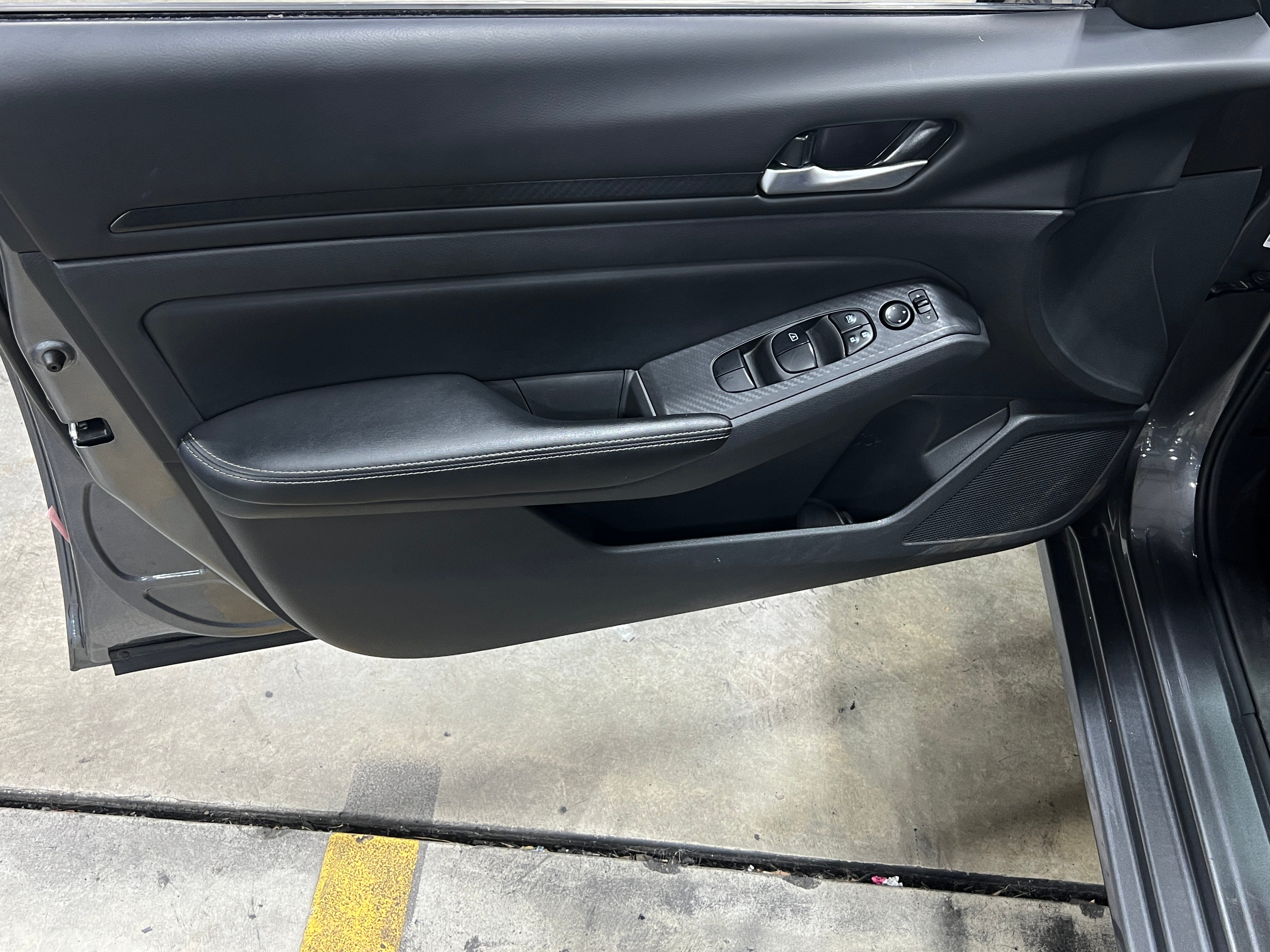 nissan altima 2025 1N4BL4DV1SN336975 image nissan altima 2025 1N4BL4DV1SN336975 image