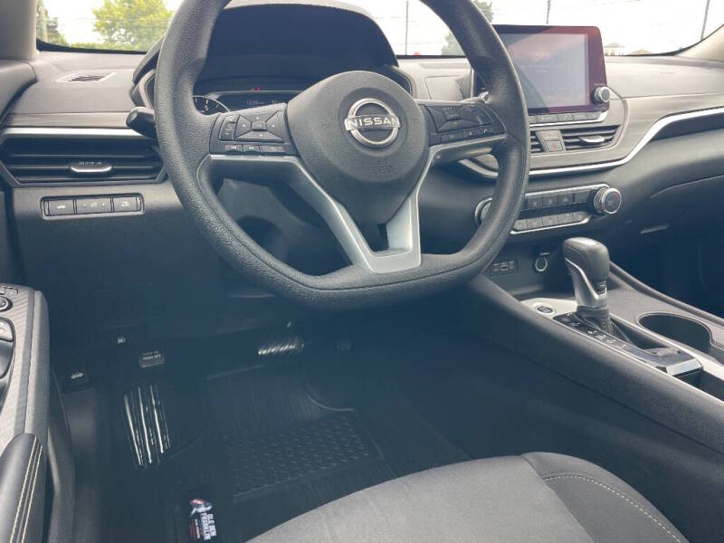 nissan altima 2025 1N4BL4DV6SN373617 image nissan altima 2025 1N4BL4DV6SN373617 image