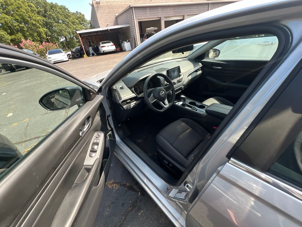 nissan altima 2025 1N4BL4DW2SN379990 image nissan altima 2025 1N4BL4DW2SN379990 image