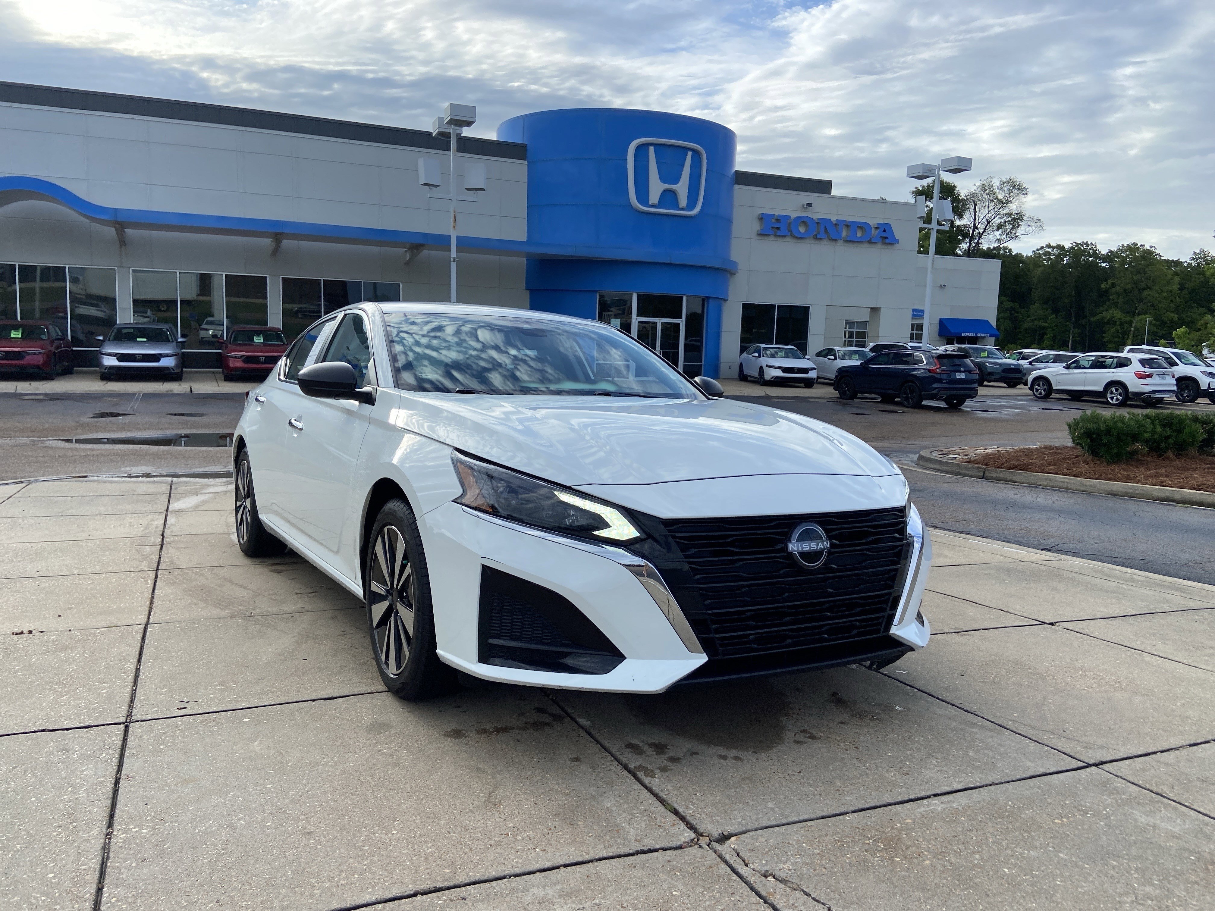 nissan altima 2025 1N4BL4DV6SN379692 image nissan altima 2025 1N4BL4DV6SN379692 image