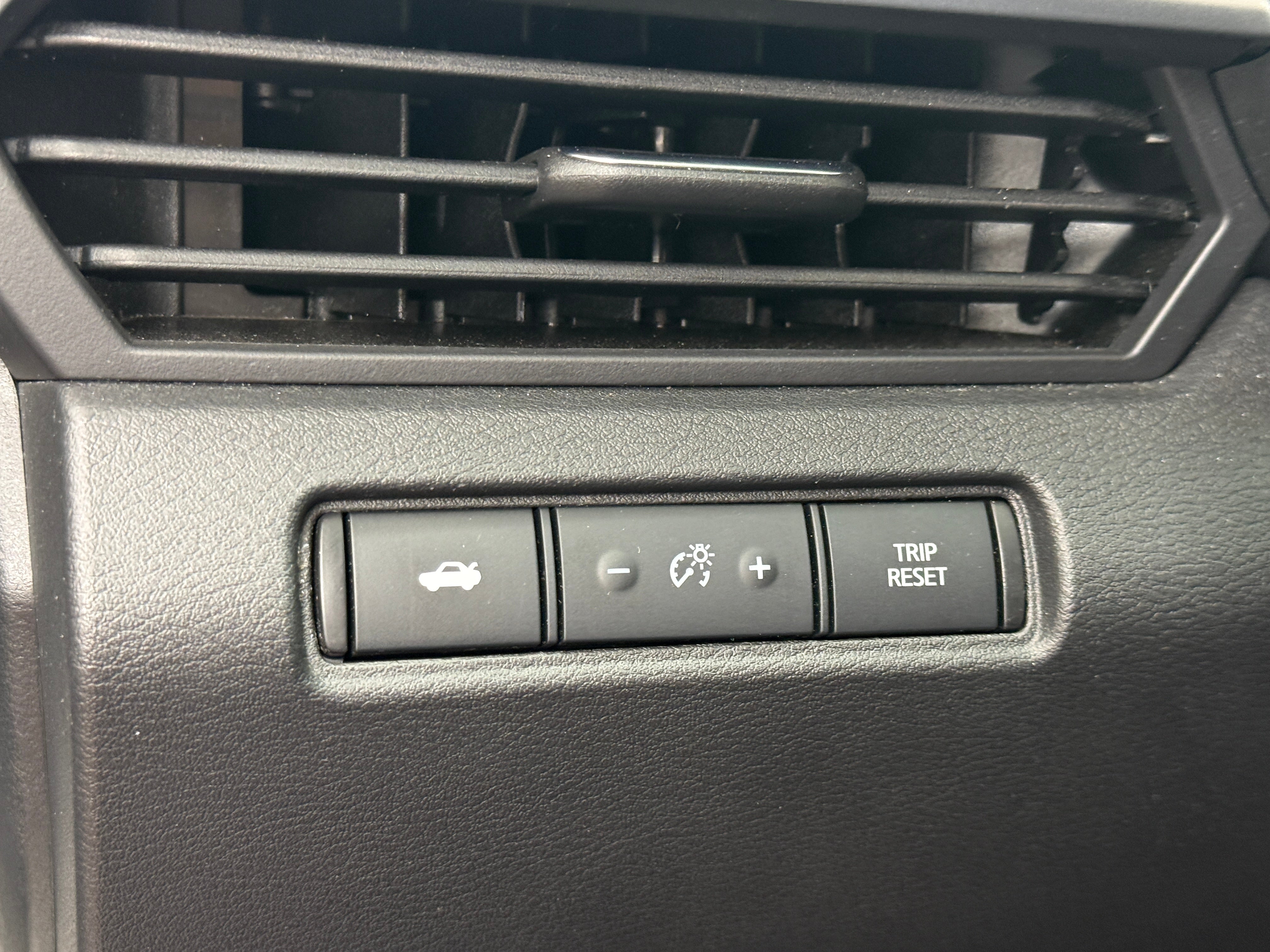 nissan altima 2025 1N4BL4DV0SN323862 image