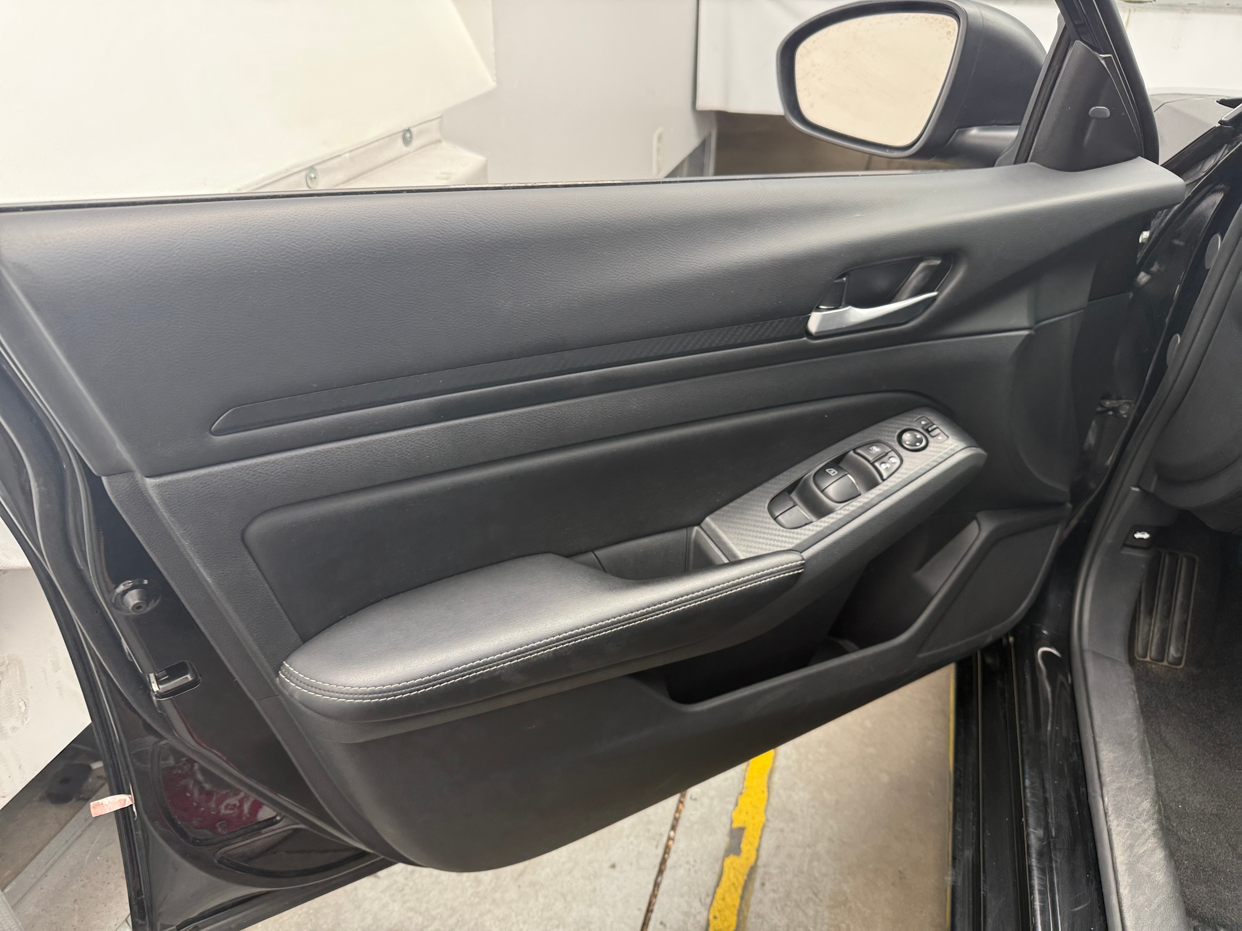 nissan altima 2025 1N4BL4DV7SN352677 image nissan altima 2025 1N4BL4DV7SN352677 image