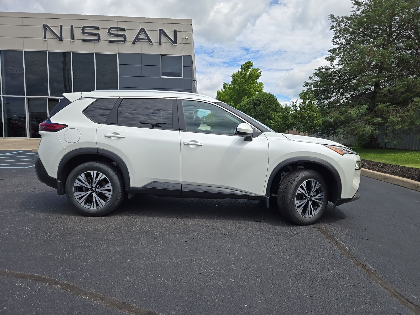 nissan rogue 2023 5N1BT3BB8PC873497 image nissan rogue 2023 5N1BT3BB8PC873497 image