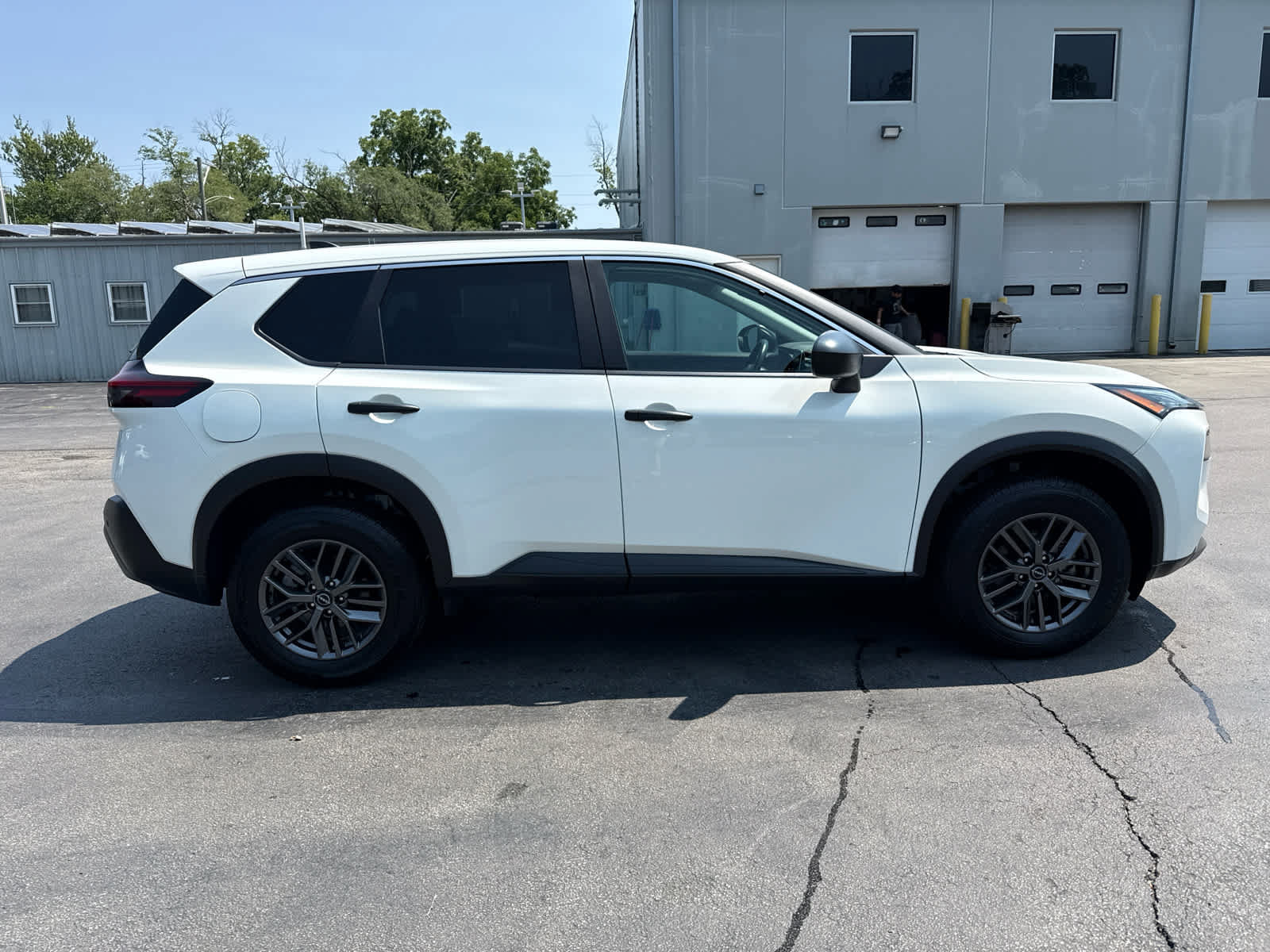 nissan rogue 2023 5N1BT3AA4PC858357 image nissan rogue 2023 5N1BT3AA4PC858357 image