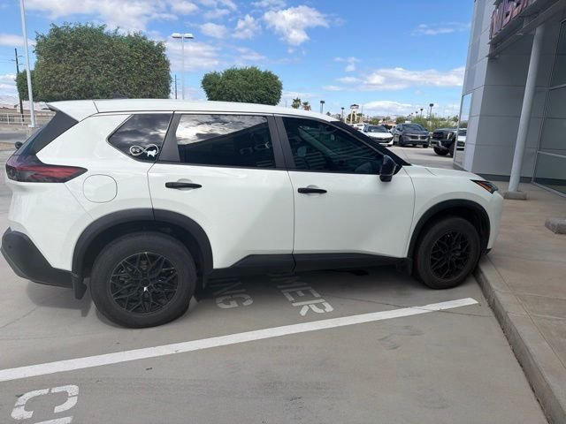 nissan rogue 2023 5N1BT3AB4PC677073 image nissan rogue 2023 5N1BT3AB4PC677073 image