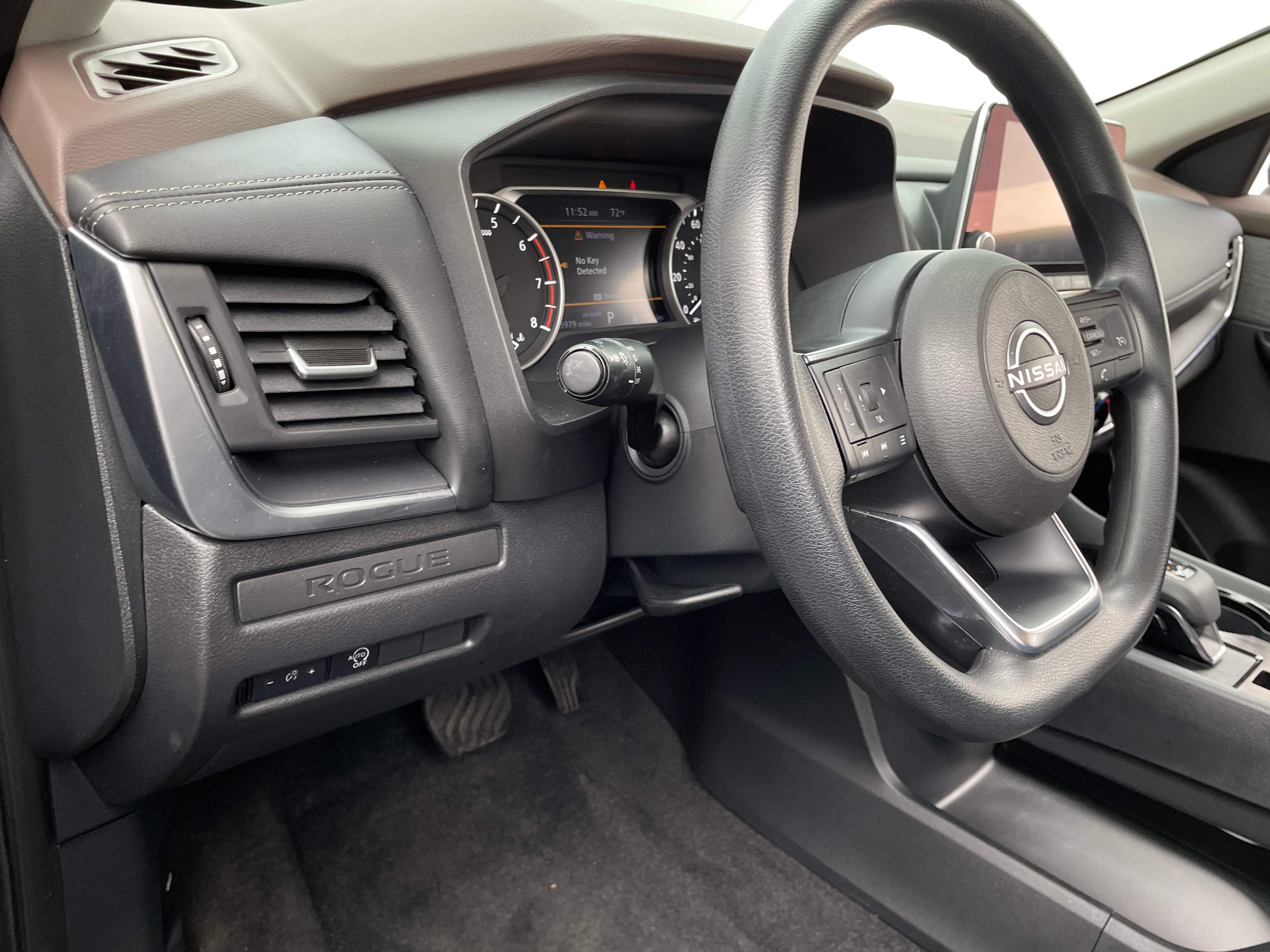 nissan rogue 2023 5N1BT3AB8PC930704 image nissan rogue 2023 5N1BT3AB8PC930704 image