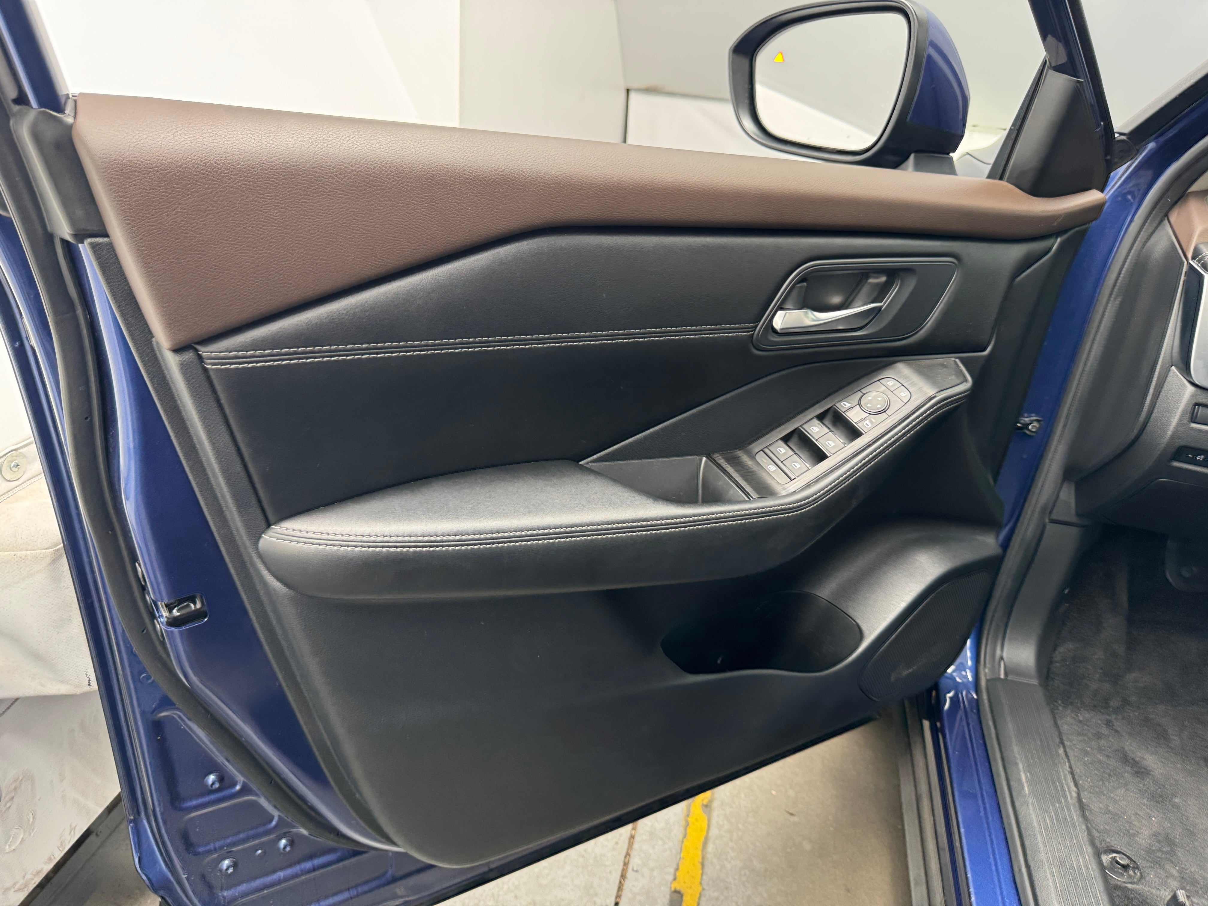 nissan rogue 2023 JN8BT3BAXPW421954 image nissan rogue 2023 JN8BT3BAXPW421954 image