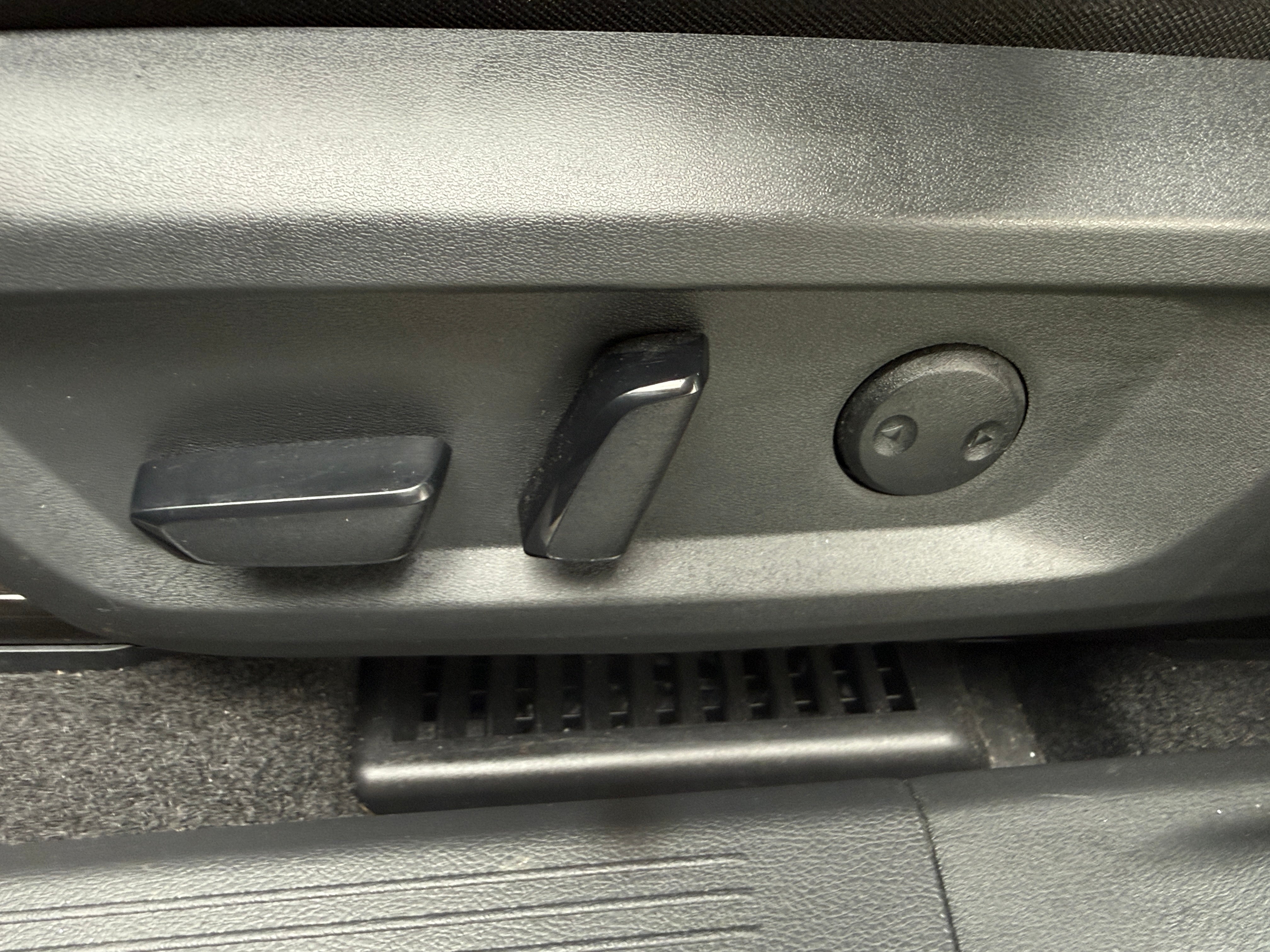 nissan rogue 2023 5N1BT3BB1PC823184 image nissan rogue 2023 5N1BT3BB1PC823184 image