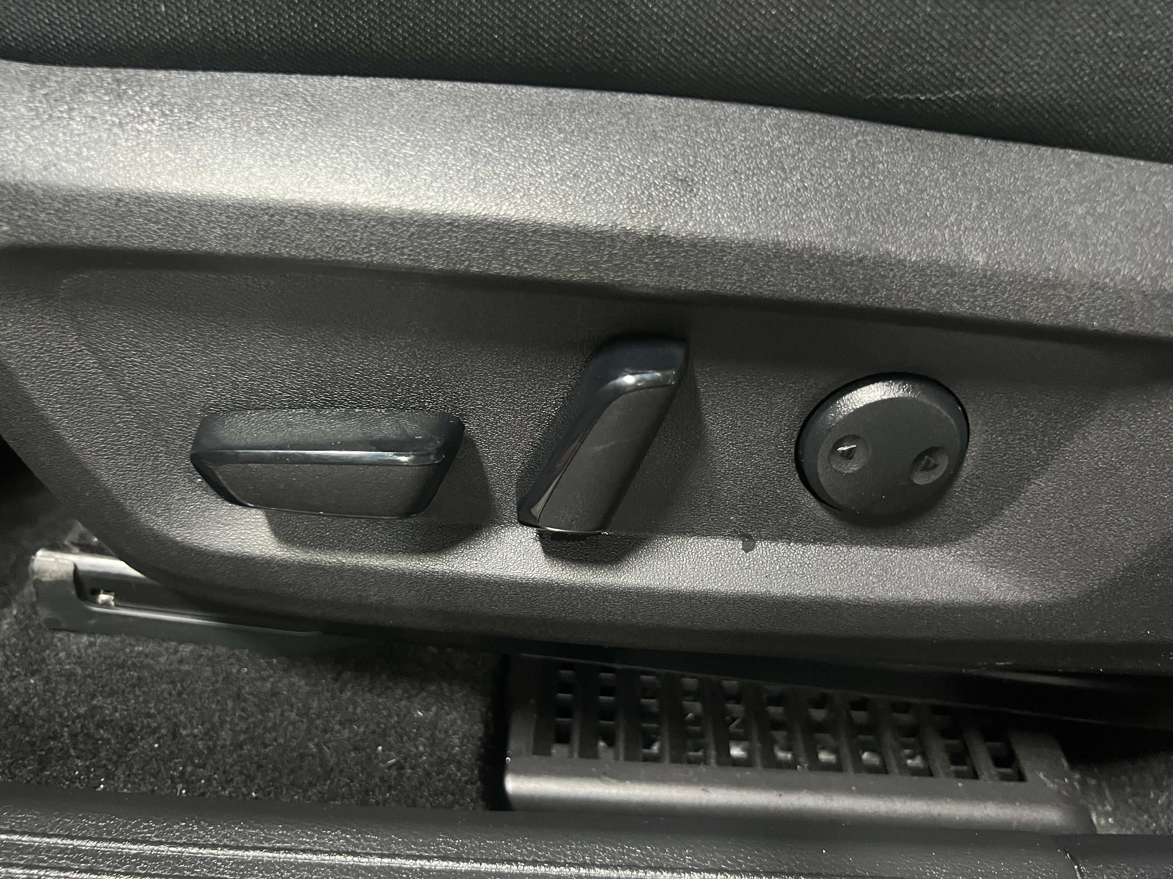 nissan rogue 2023 JN8BT3BA3PW011920 image nissan rogue 2023 JN8BT3BA3PW011920 image