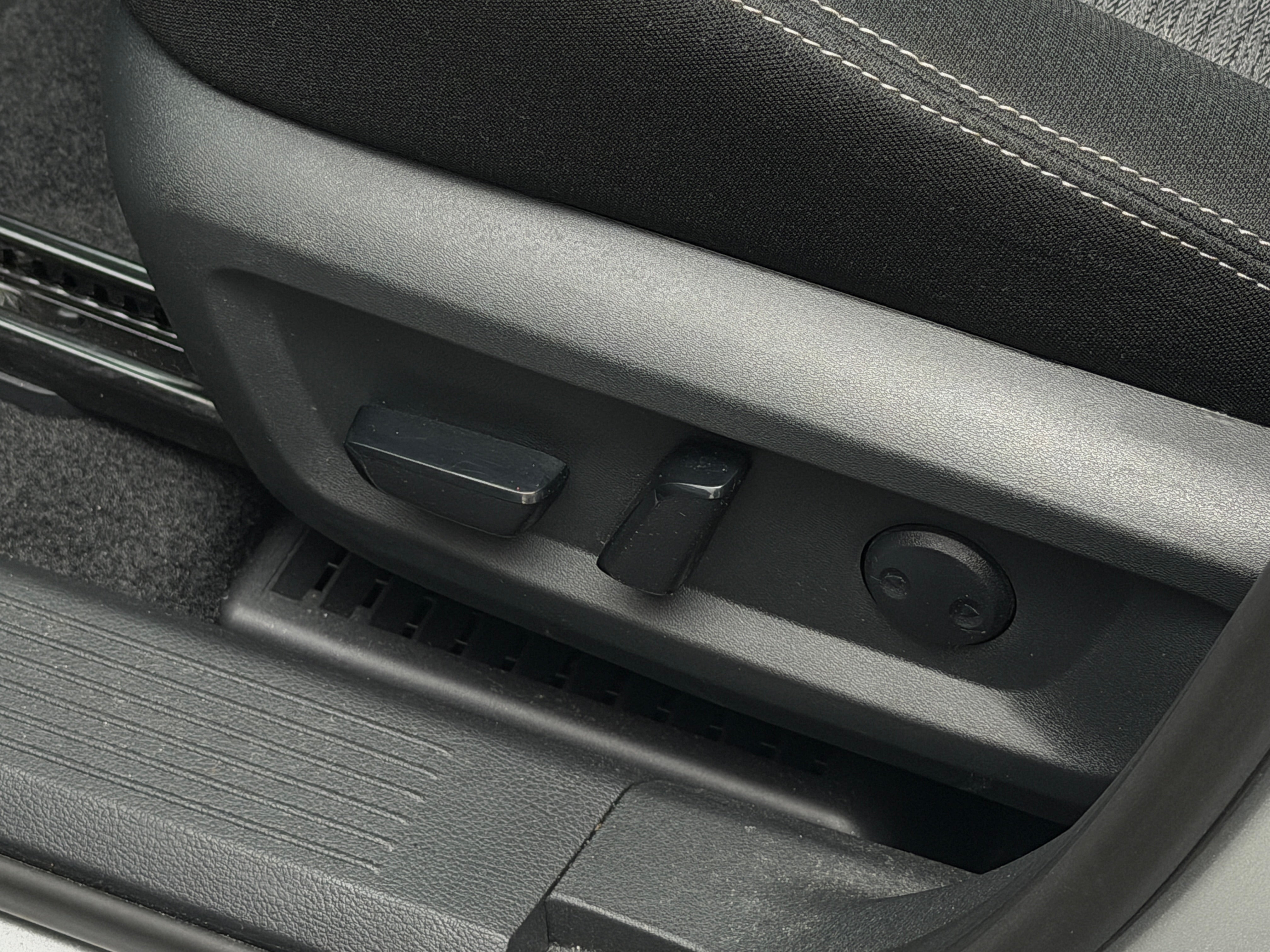 nissan rogue 2023 5N1BT3BB4PC883590 image nissan rogue 2023 5N1BT3BB4PC883590 image