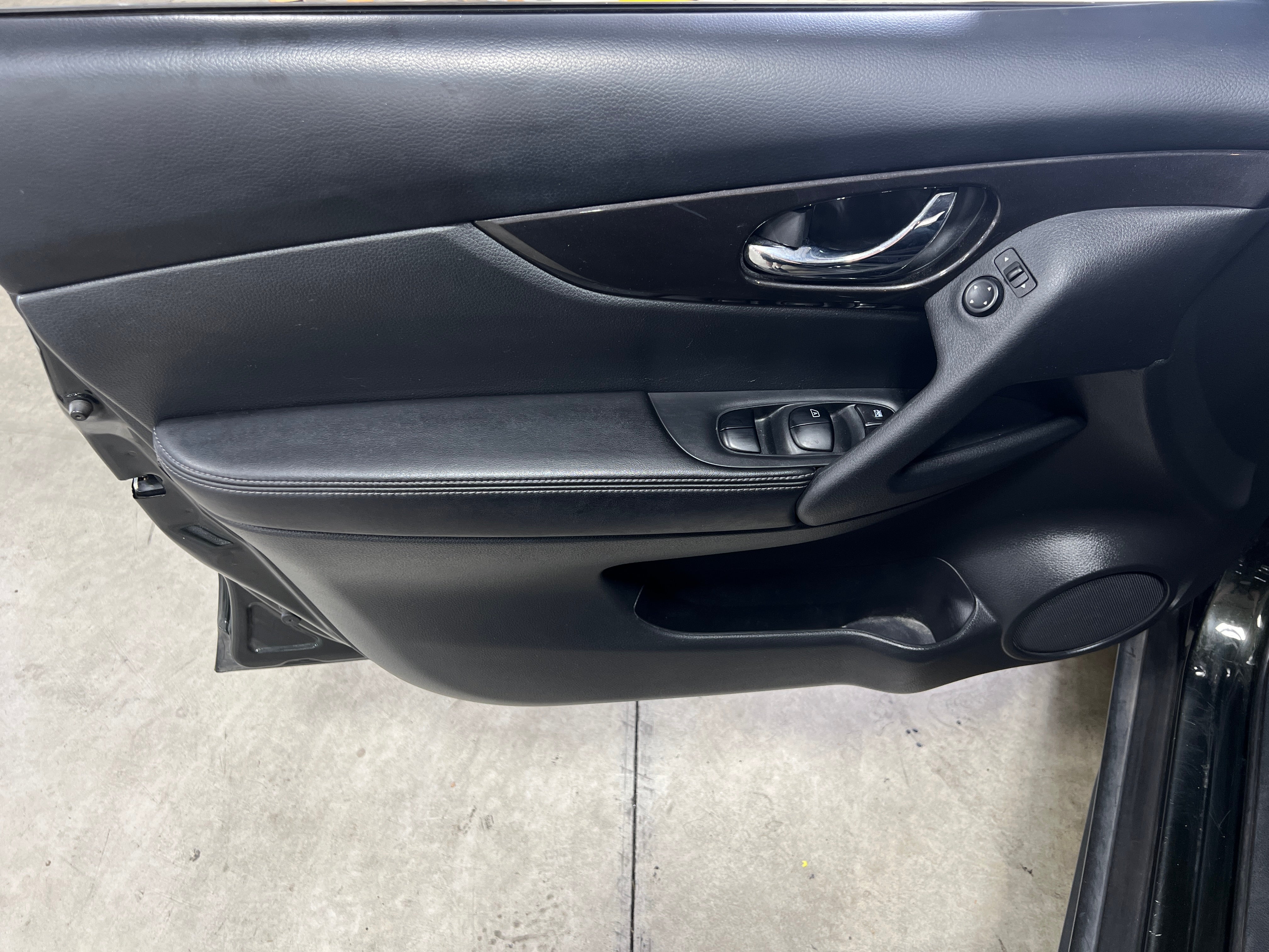 nissan rogue 2019 5N1AT2MV7KC803494 image nissan rogue 2019 5N1AT2MV7KC803494 image