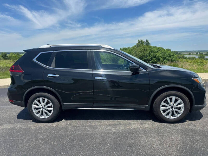 nissan rogue 2019 5N1AT2MT0KC772281 image nissan rogue 2019 5N1AT2MT0KC772281 image