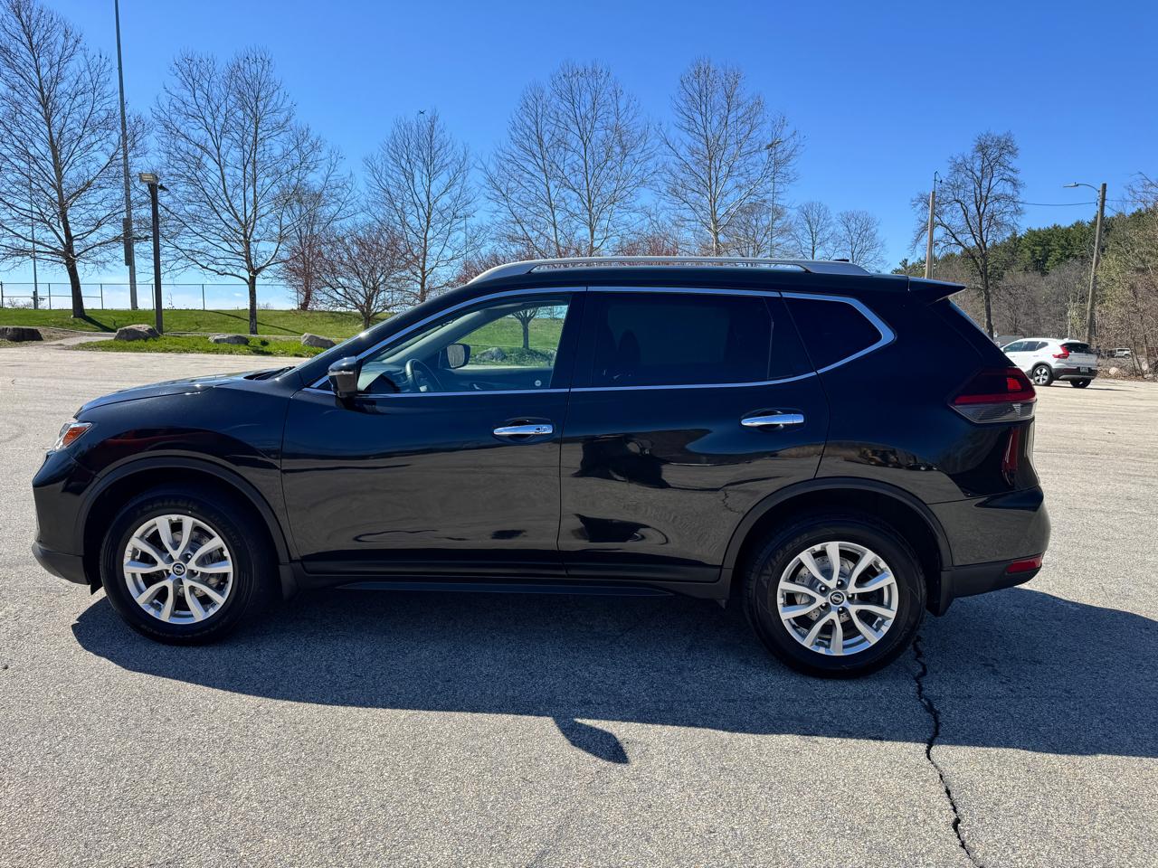 nissan rogue 2018 5N1AT2MV0JC817428 image nissan rogue 2018 5N1AT2MV0JC817428 image