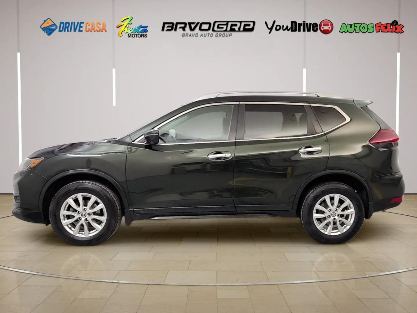 nissan rogue 2018 5N1AT2MV7JC832198 image nissan rogue 2018 5N1AT2MV7JC832198 image