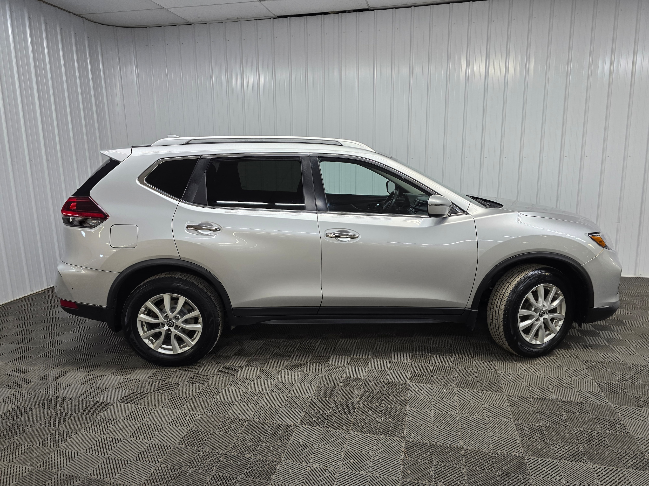 nissan rogue 2018 KNMAT2MV8JP610329 image nissan rogue 2018 KNMAT2MV8JP610329 image