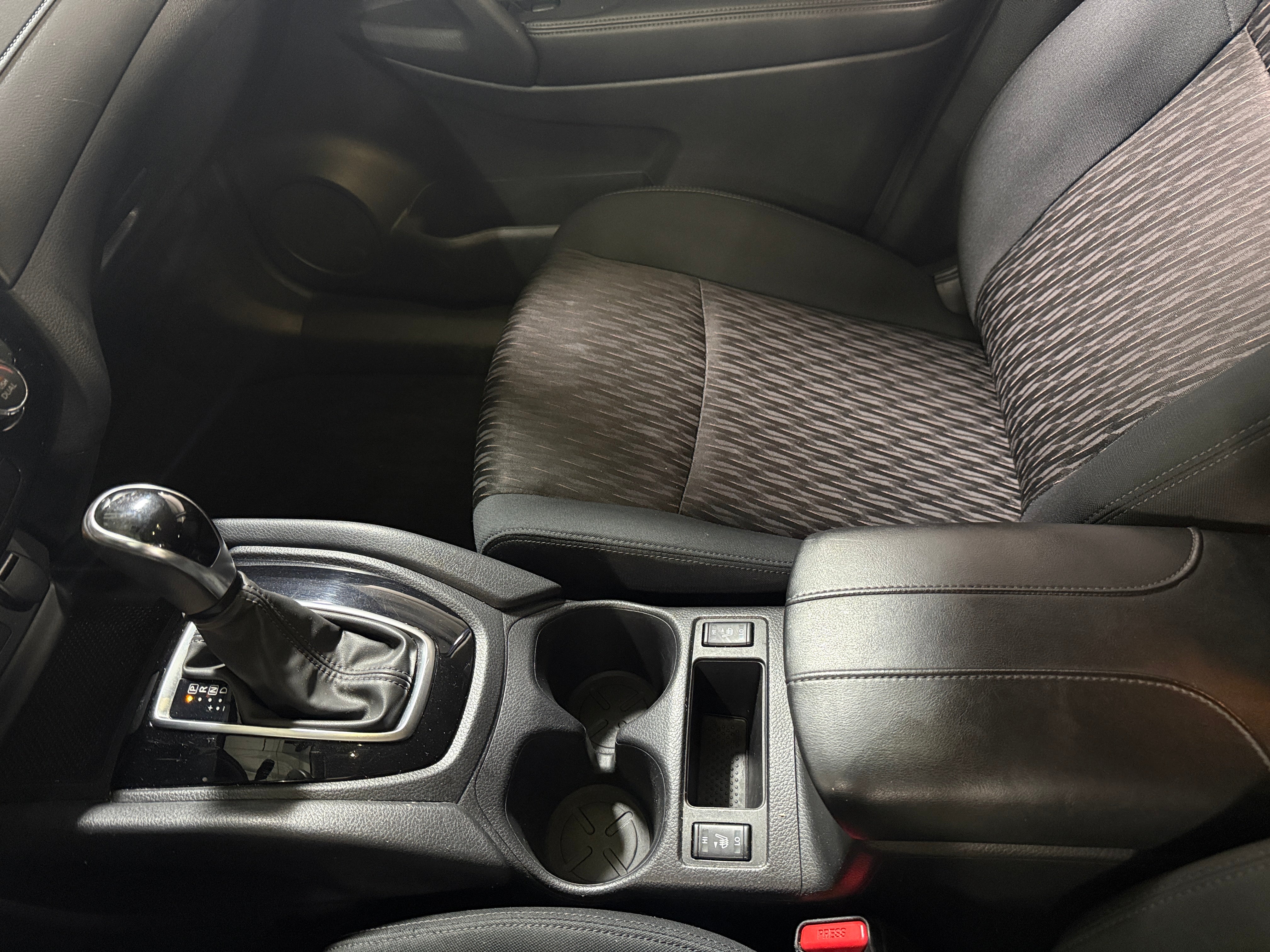 nissan rogue 2018 5N1AT2MV4JC790802 image nissan rogue 2018 5N1AT2MV4JC790802 image