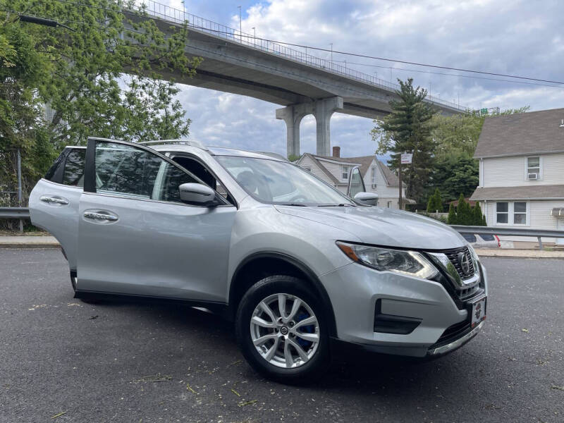 nissan rogue 2018 5N1AT2MV9JC711415 image nissan rogue 2018 5N1AT2MV9JC711415 image