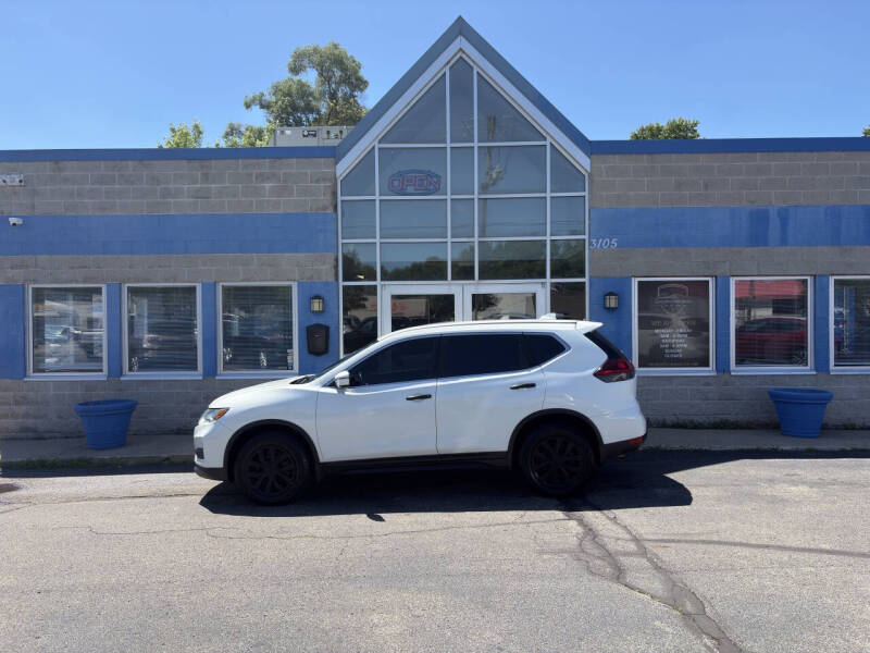 nissan rogue 2018 5N1AT2MV6JC726826 image nissan rogue 2018 5N1AT2MV6JC726826 image