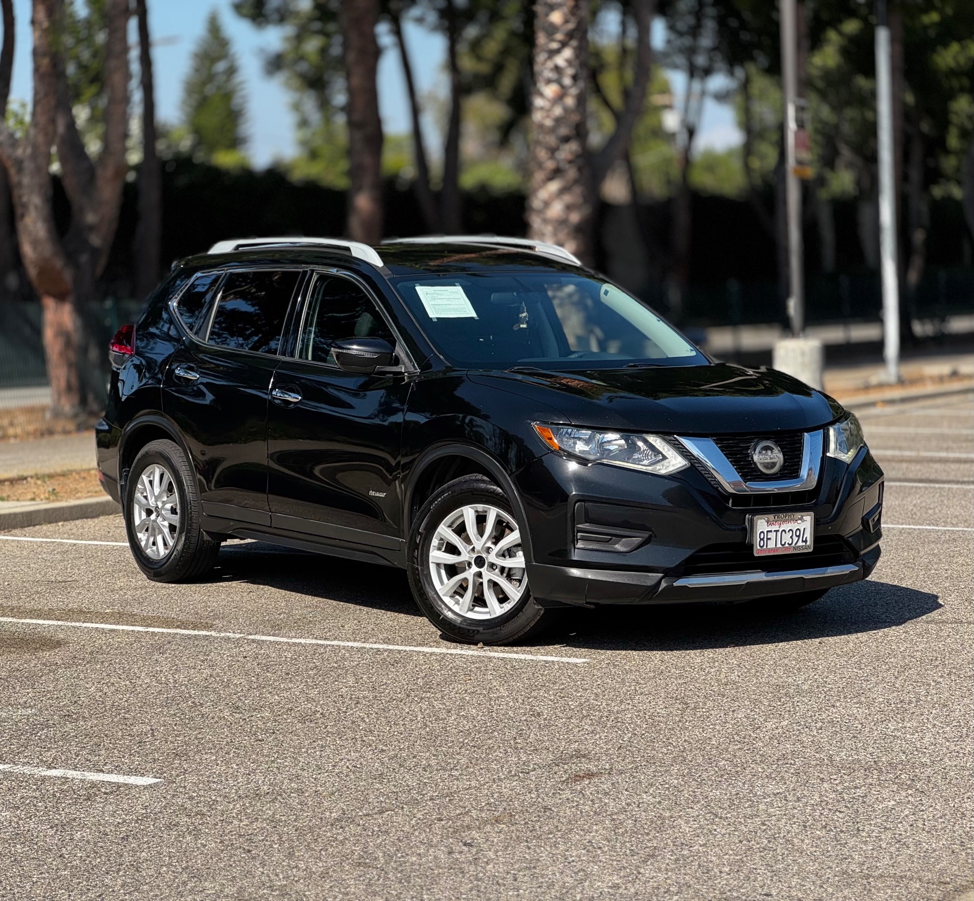 nissan rogue 2018 5N1ET2MT1JC836411 image nissan rogue 2018 5N1ET2MT1JC836411 image
