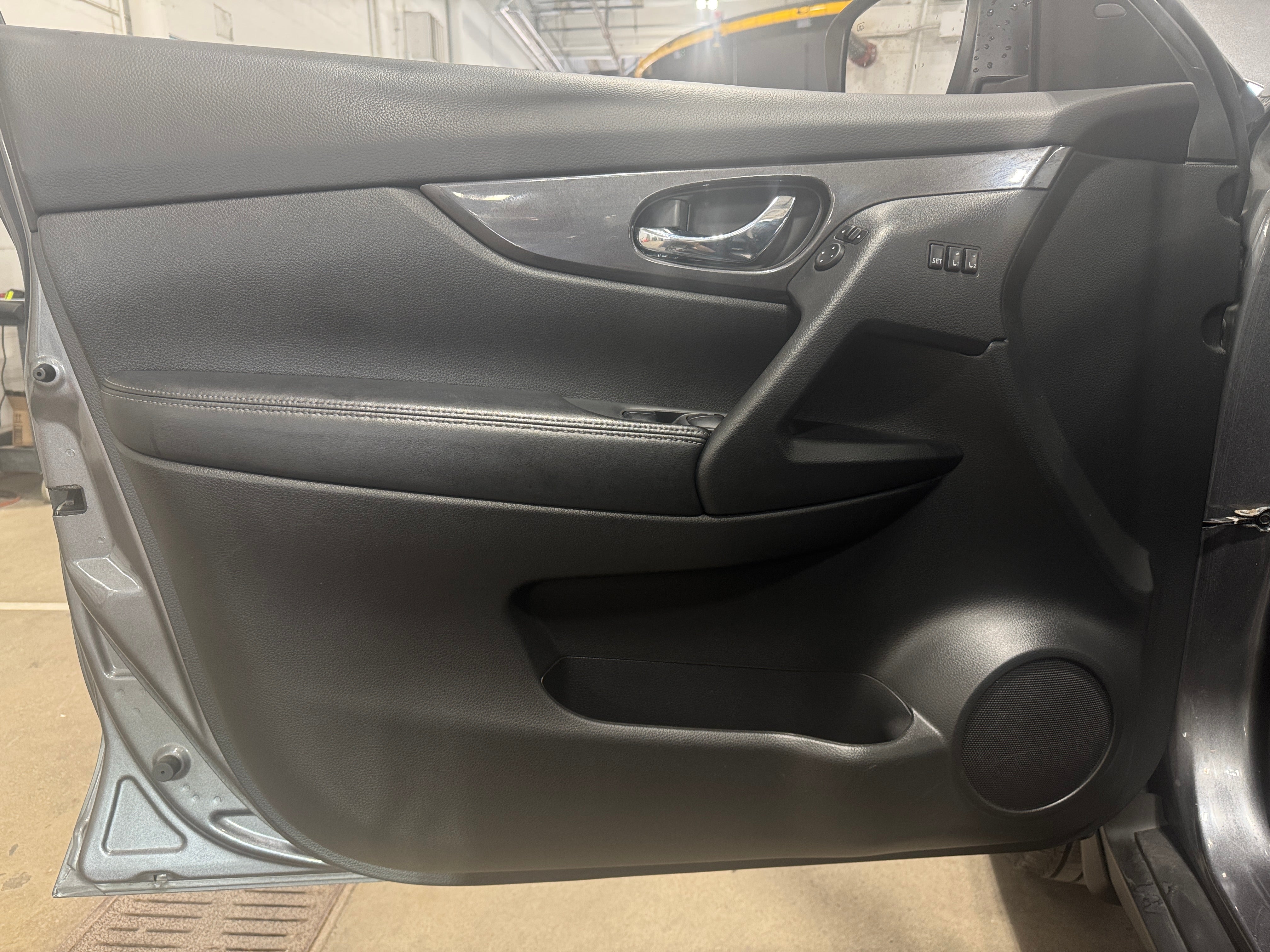 nissan rogue 2018 5N1AT2MVXJC841316 image nissan rogue 2018 5N1AT2MVXJC841316 image