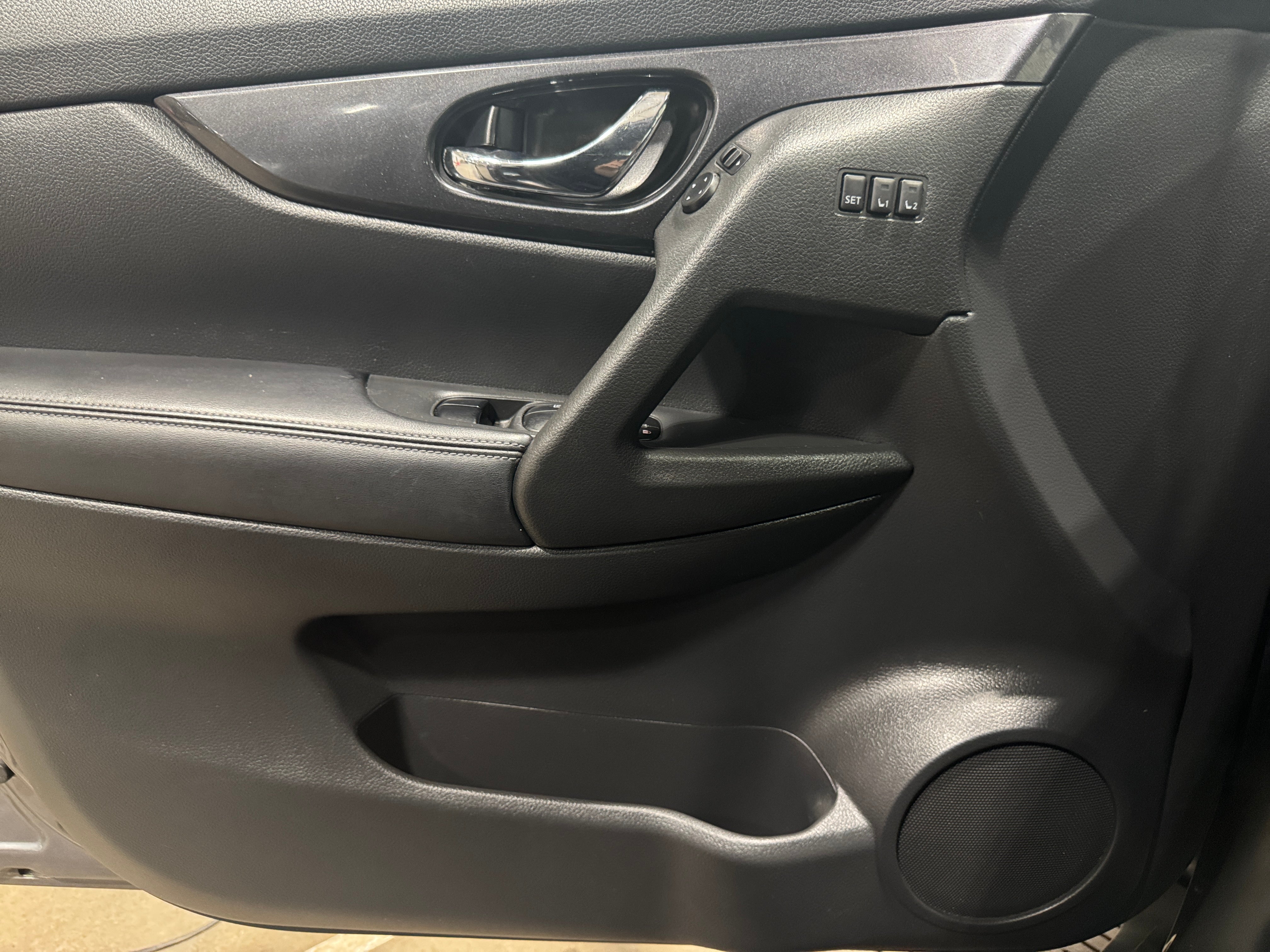 nissan rogue 2018 KNMAT2MV9JP567362 image nissan rogue 2018 KNMAT2MV9JP567362 image