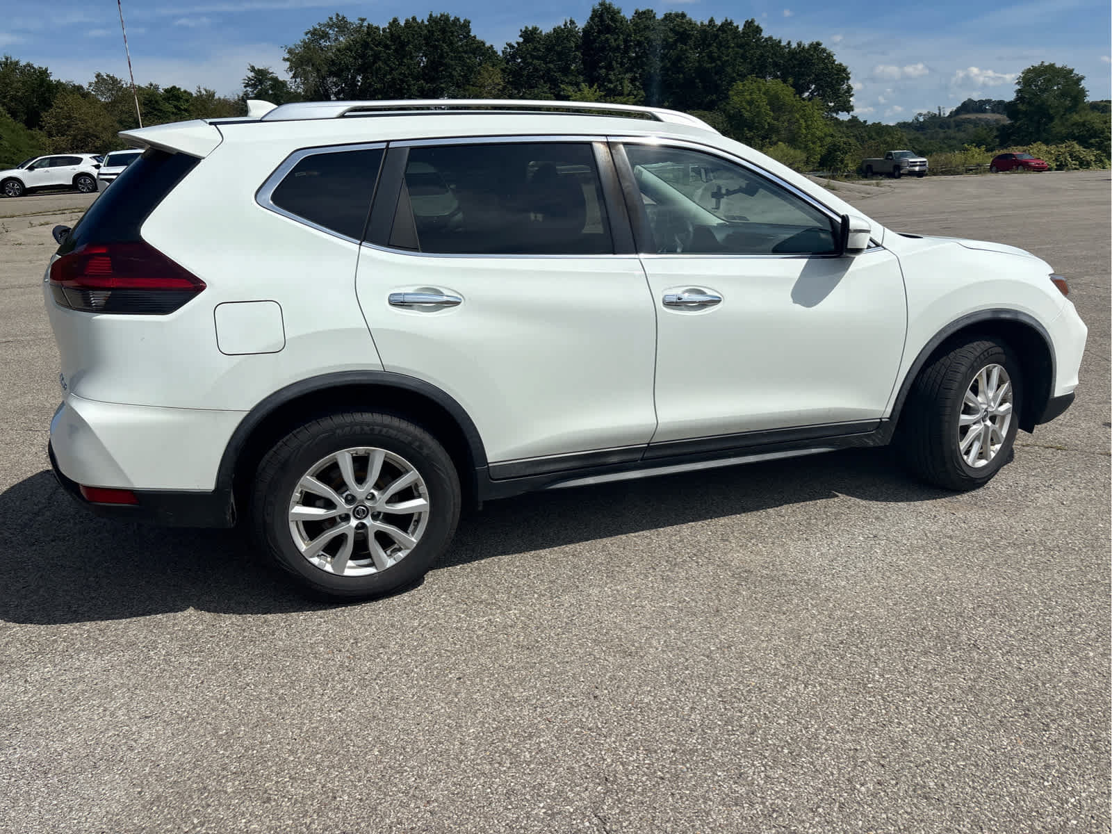 nissan rogue 2018 KNMAT2MV9JP579558 image nissan rogue 2018 KNMAT2MV9JP579558 image