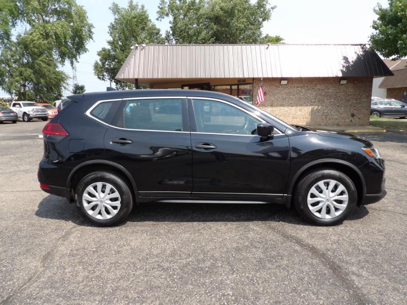 nissan rogue 2018 JN8AT2MV0JW315588 image nissan rogue 2018 JN8AT2MV0JW315588 image