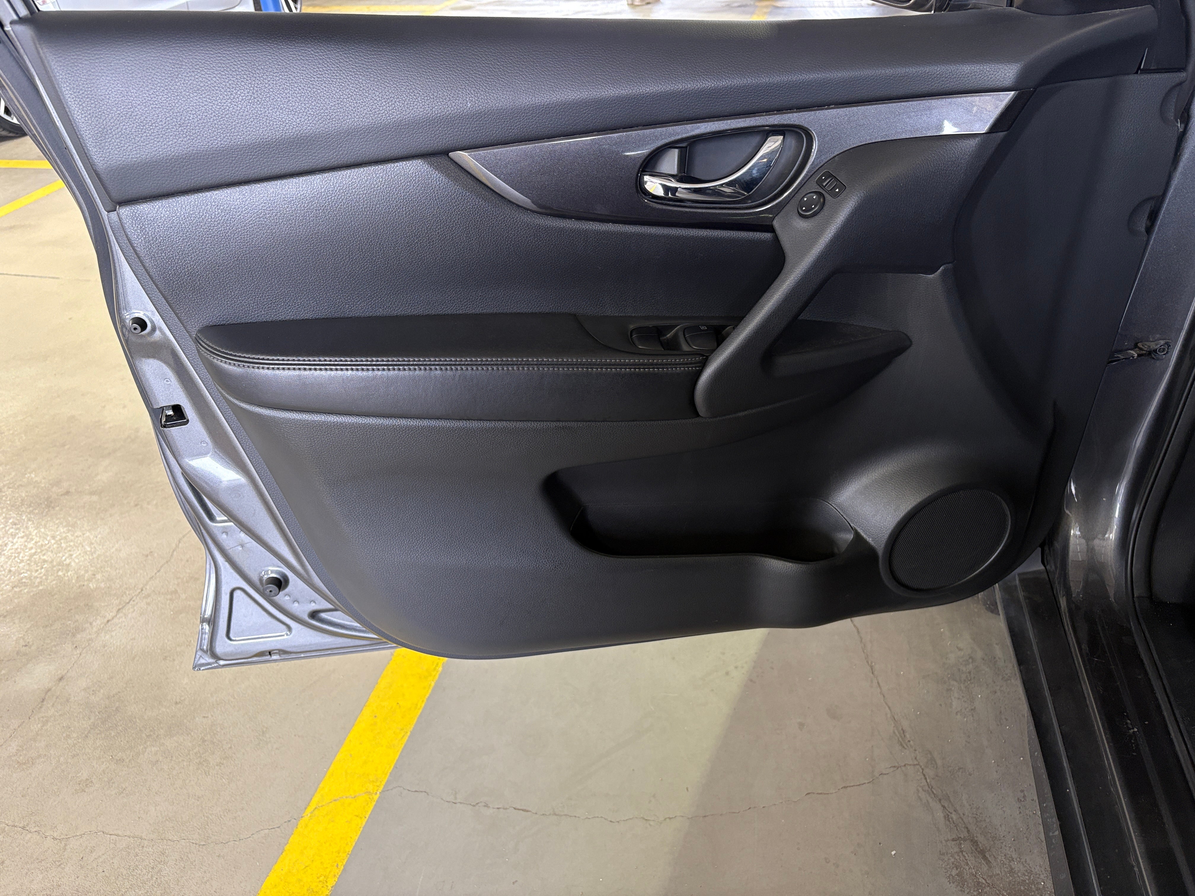 nissan rogue 2018 5N1AT2MV4JC791500 image nissan rogue 2018 5N1AT2MV4JC791500 image