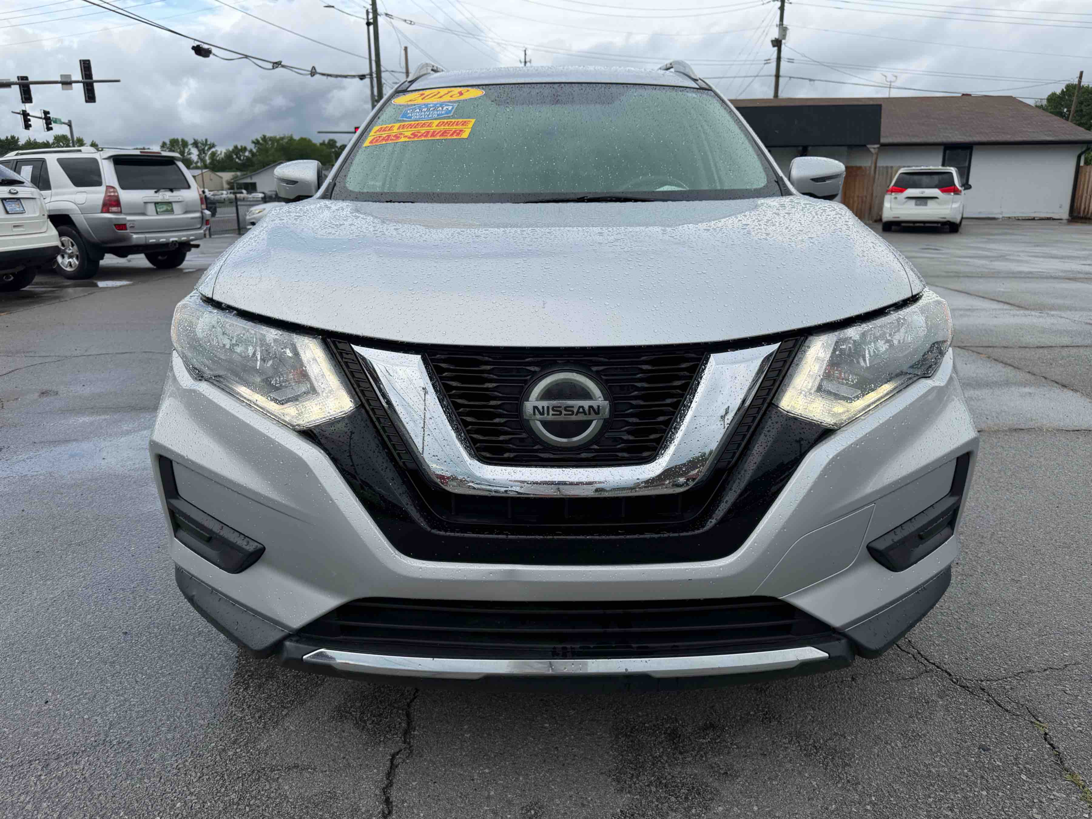 nissan rogue 2018 5N1AT2MV6JC825159 image nissan rogue 2018 5N1AT2MV6JC825159 image