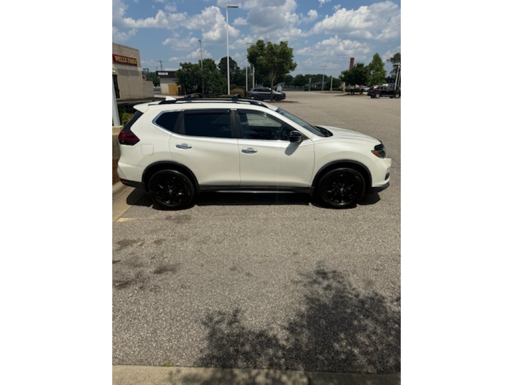 nissan rogue 2018 5N1AT2MV0JC827070 image nissan rogue 2018 5N1AT2MV0JC827070 image