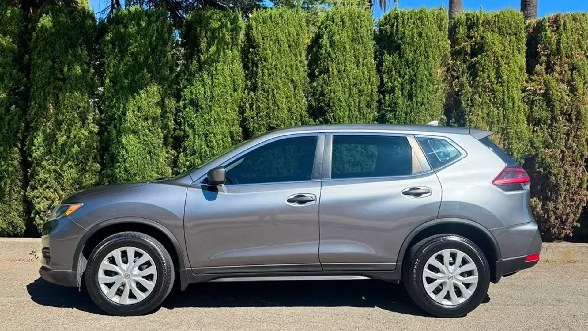 nissan rogue 2018 KNMAT2MV4JP552347 image nissan rogue 2018 KNMAT2MV4JP552347 image