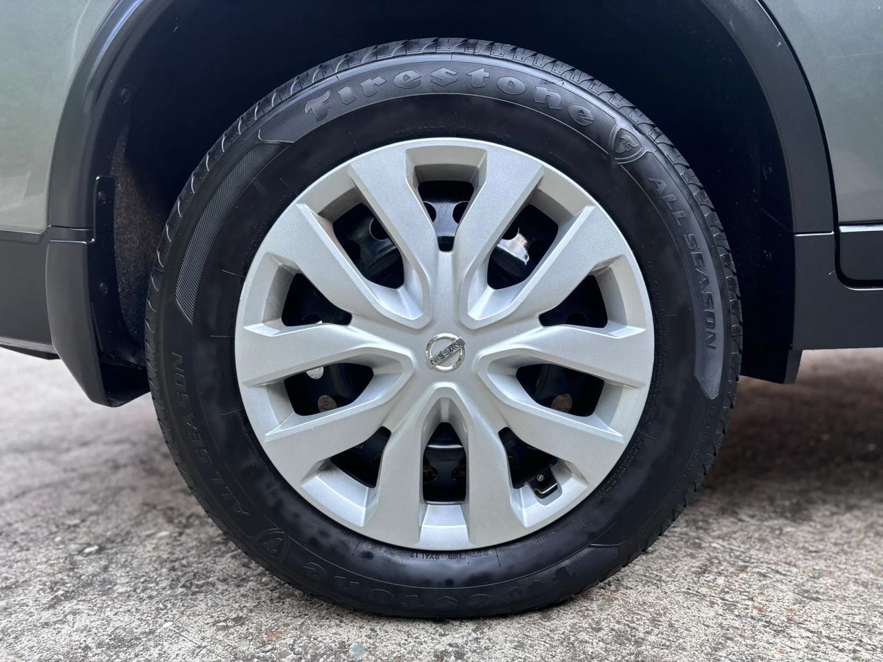 nissan rogue 2018 JN8AT2MV0JW330978 image nissan rogue 2018 JN8AT2MV0JW330978 image