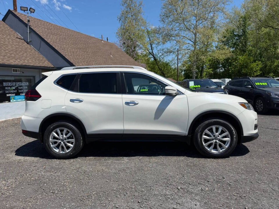 nissan rogue 2018 5N1AT2MV4JC817920 image nissan rogue 2018 5N1AT2MV4JC817920 image