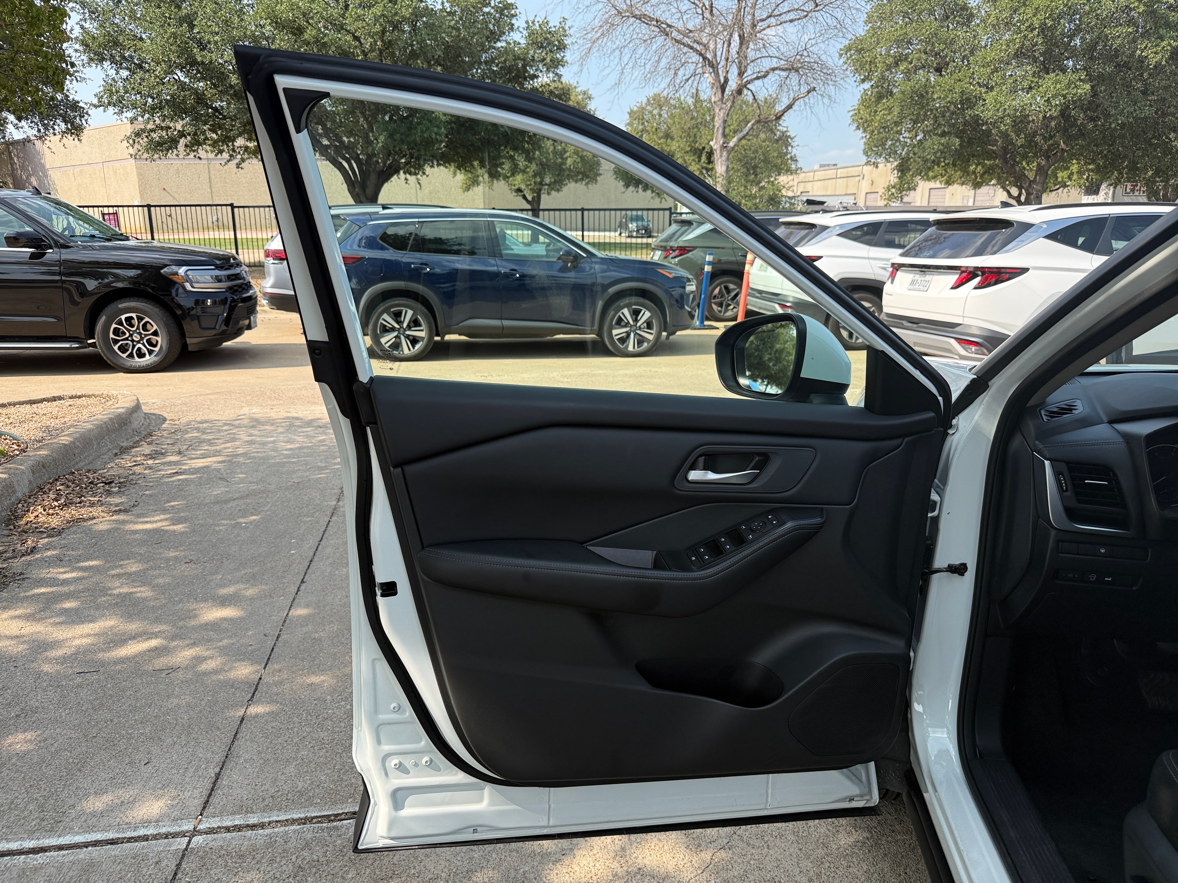 nissan rogue 2026 5N1BT3BA7TC727240 image nissan rogue 2026 5N1BT3BA7TC727240 image