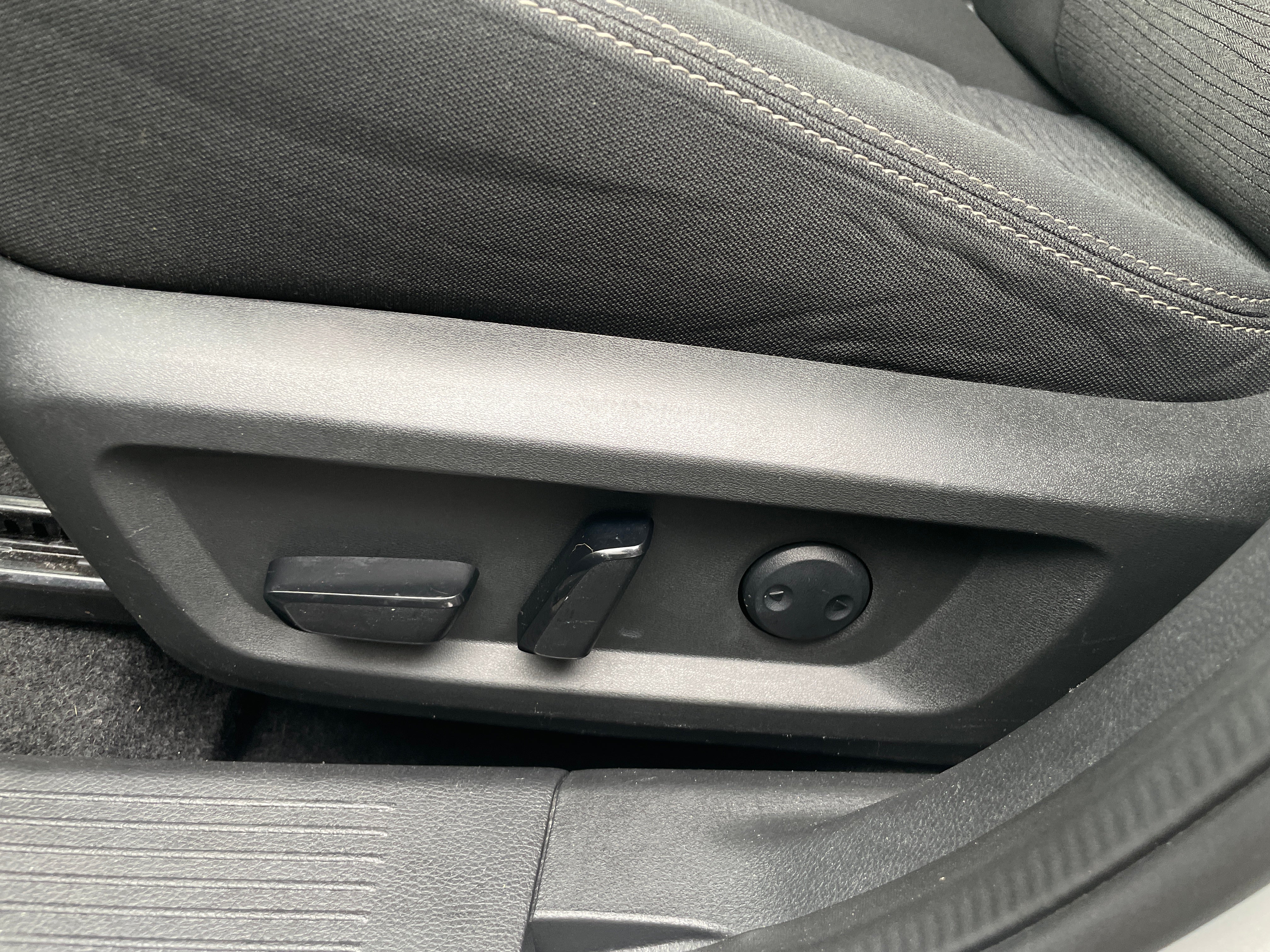 nissan rogue 2021 5N1AT3BA5MC758323 image nissan rogue 2021 5N1AT3BA5MC758323 image