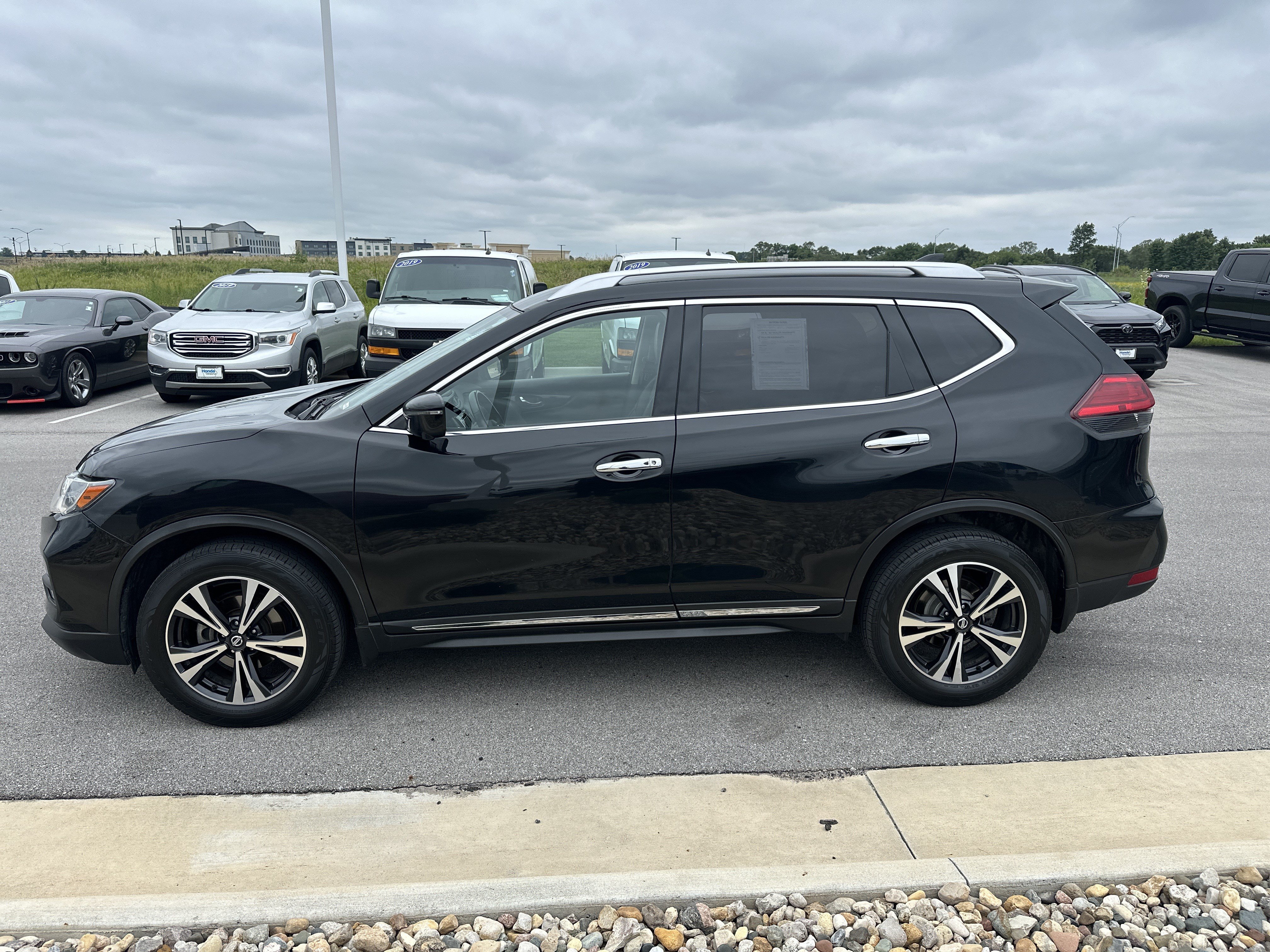 nissan rogue 2017 JN8AT2MV6HW016908 image nissan rogue 2017 JN8AT2MV6HW016908 image