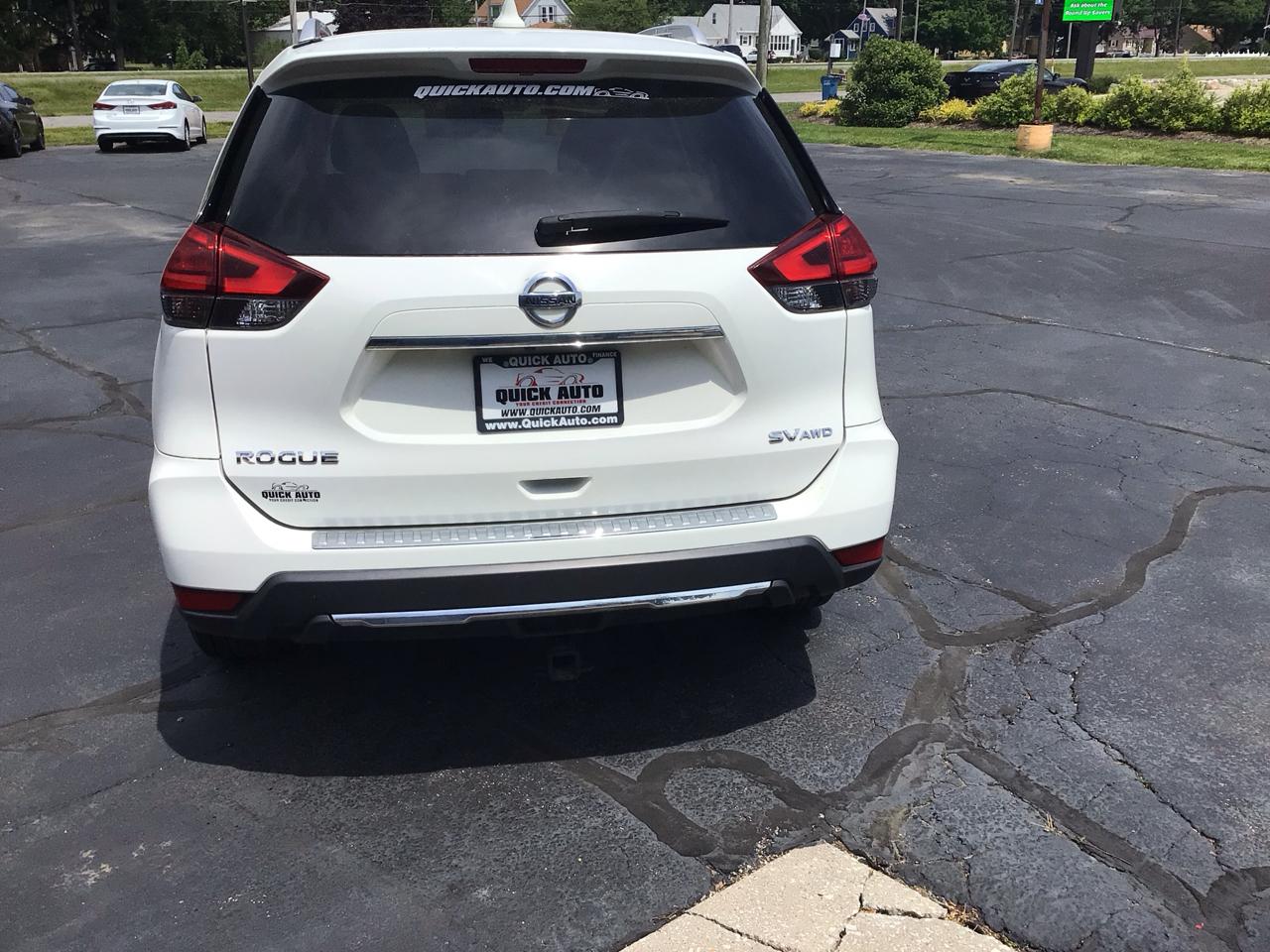 nissan rogue 2017 JN8AT2MV6HW019890 image nissan rogue 2017 JN8AT2MV6HW019890 image