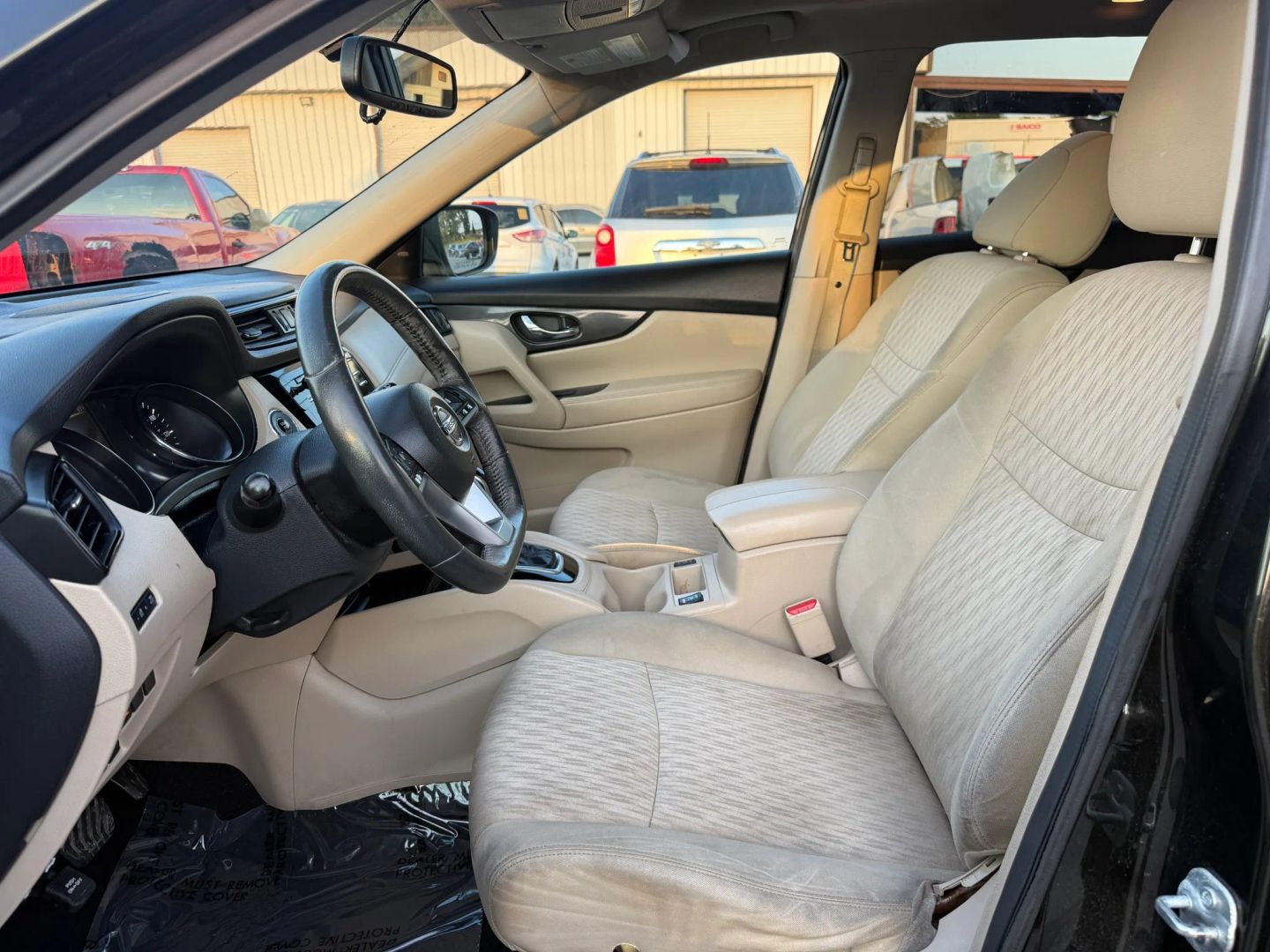 nissan rogue 2017 5N1AT2MV6HC828802 image nissan rogue 2017 5N1AT2MV6HC828802 image