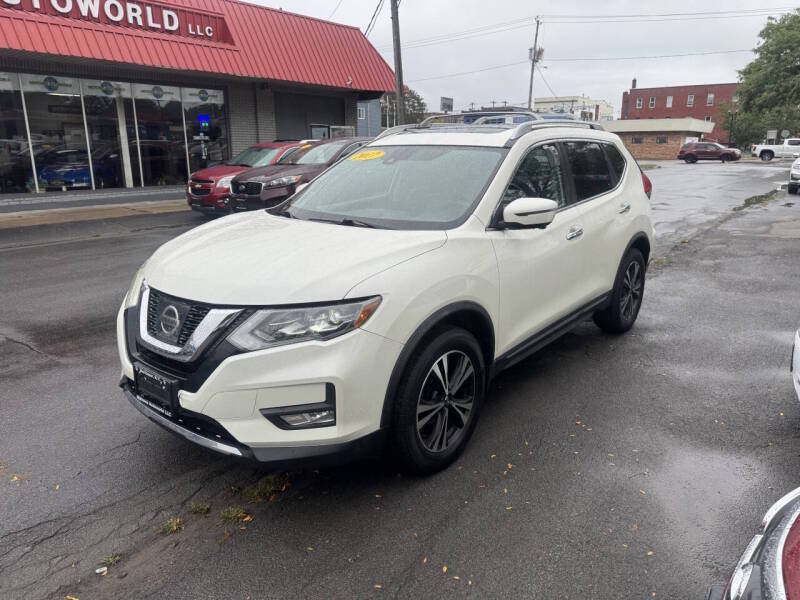 nissan rogue 2017 JN8AT2MV4HW014557 image nissan rogue 2017 JN8AT2MV4HW014557 image