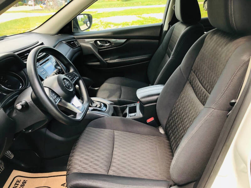 nissan rogue 2017 5N1AT2MVXHC848308 image nissan rogue 2017 5N1AT2MVXHC848308 image