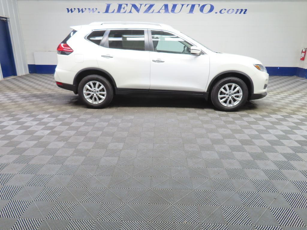 nissan rogue 2017 5N1AT2MV7HC834351 image nissan rogue 2017 5N1AT2MV7HC834351 image