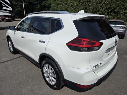 nissan rogue 2017 JN8AT2MV6HW022840 image nissan rogue 2017 JN8AT2MV6HW022840 image