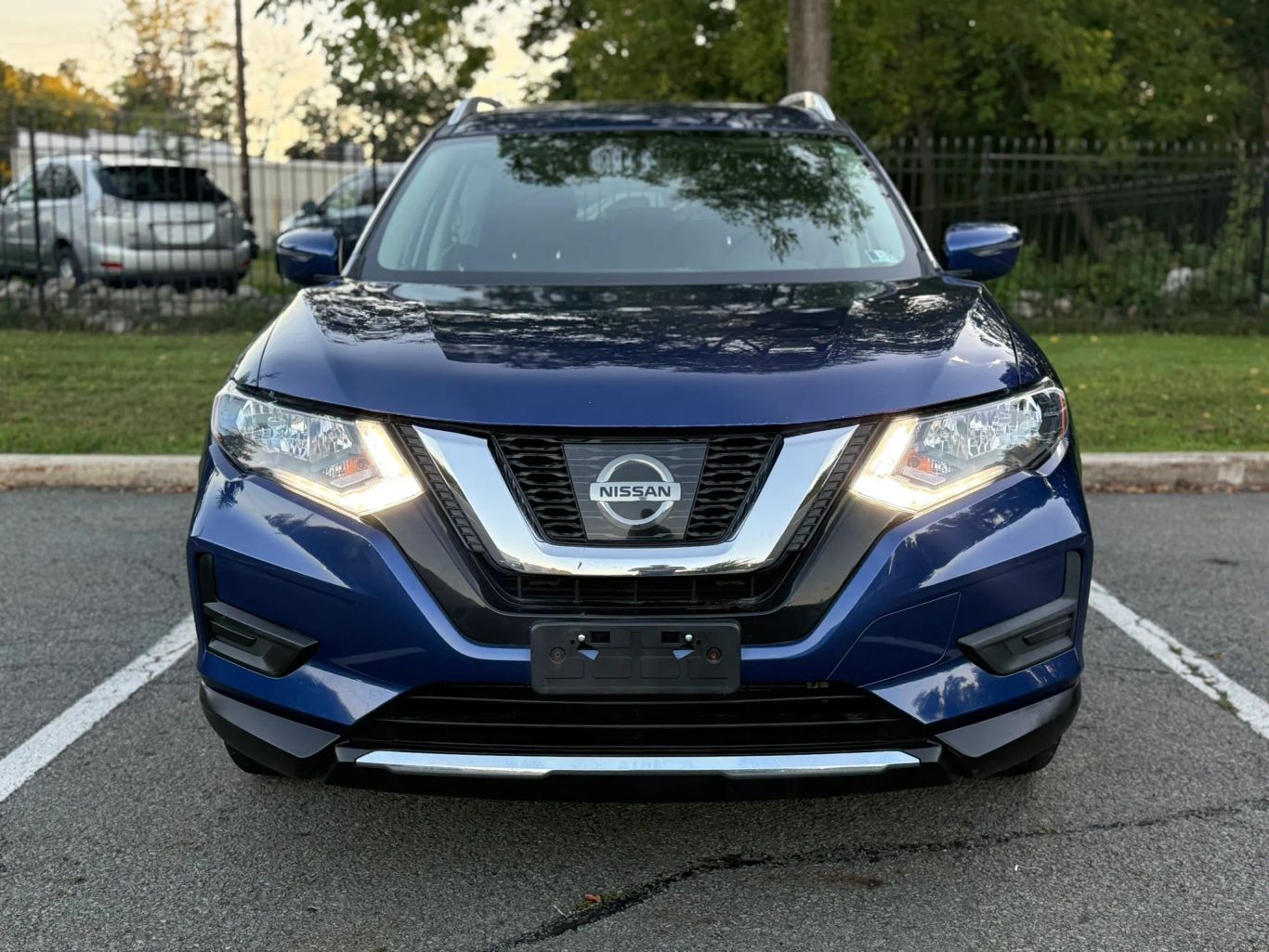 nissan rogue 2017 JN8AT2MV0HW027922 image nissan rogue 2017 JN8AT2MV0HW027922 image