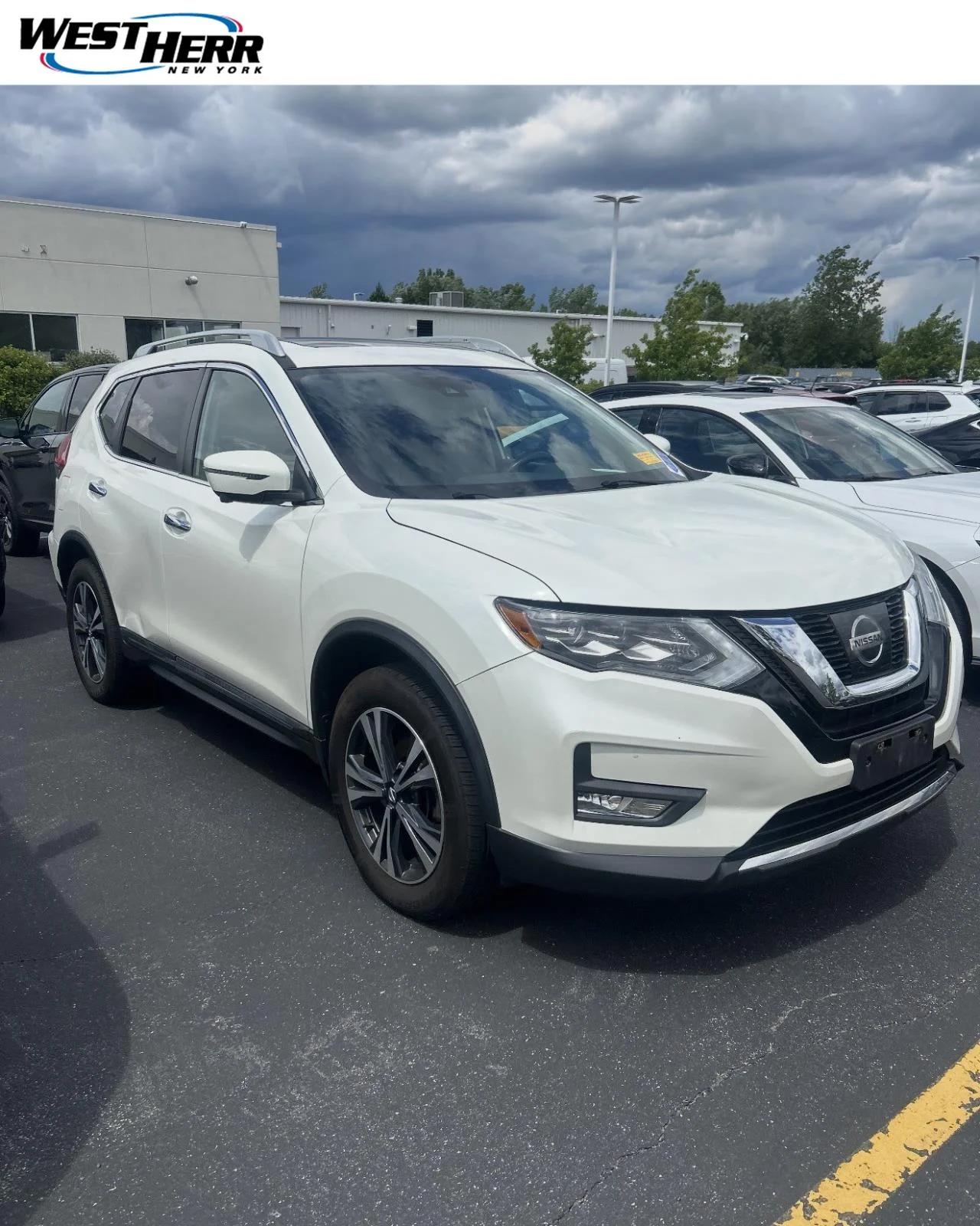 nissan rogue 2017 5N1AT2MV0HC864226 image nissan rogue 2017 5N1AT2MV0HC864226 image