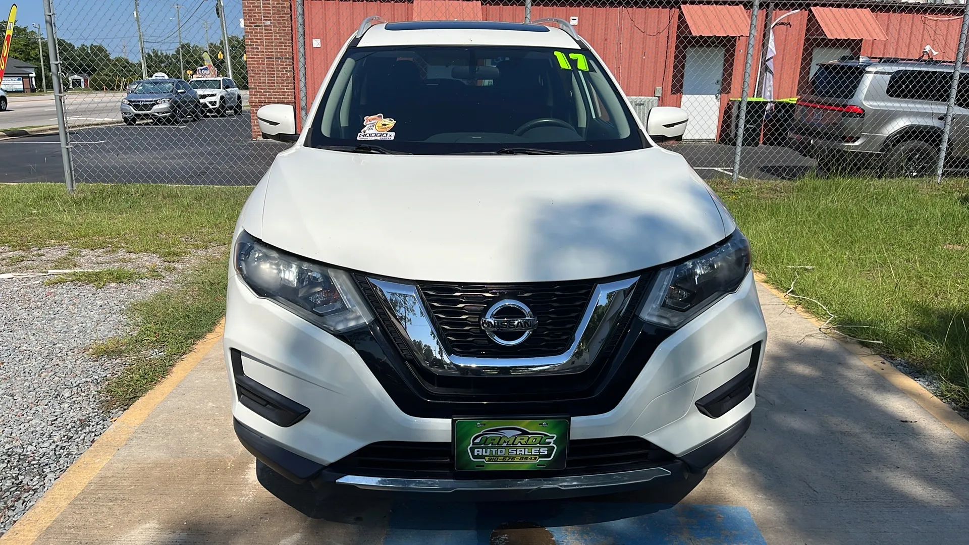 nissan rogue 2017 5N1AT2MV4HC823324 image nissan rogue 2017 5N1AT2MV4HC823324 image