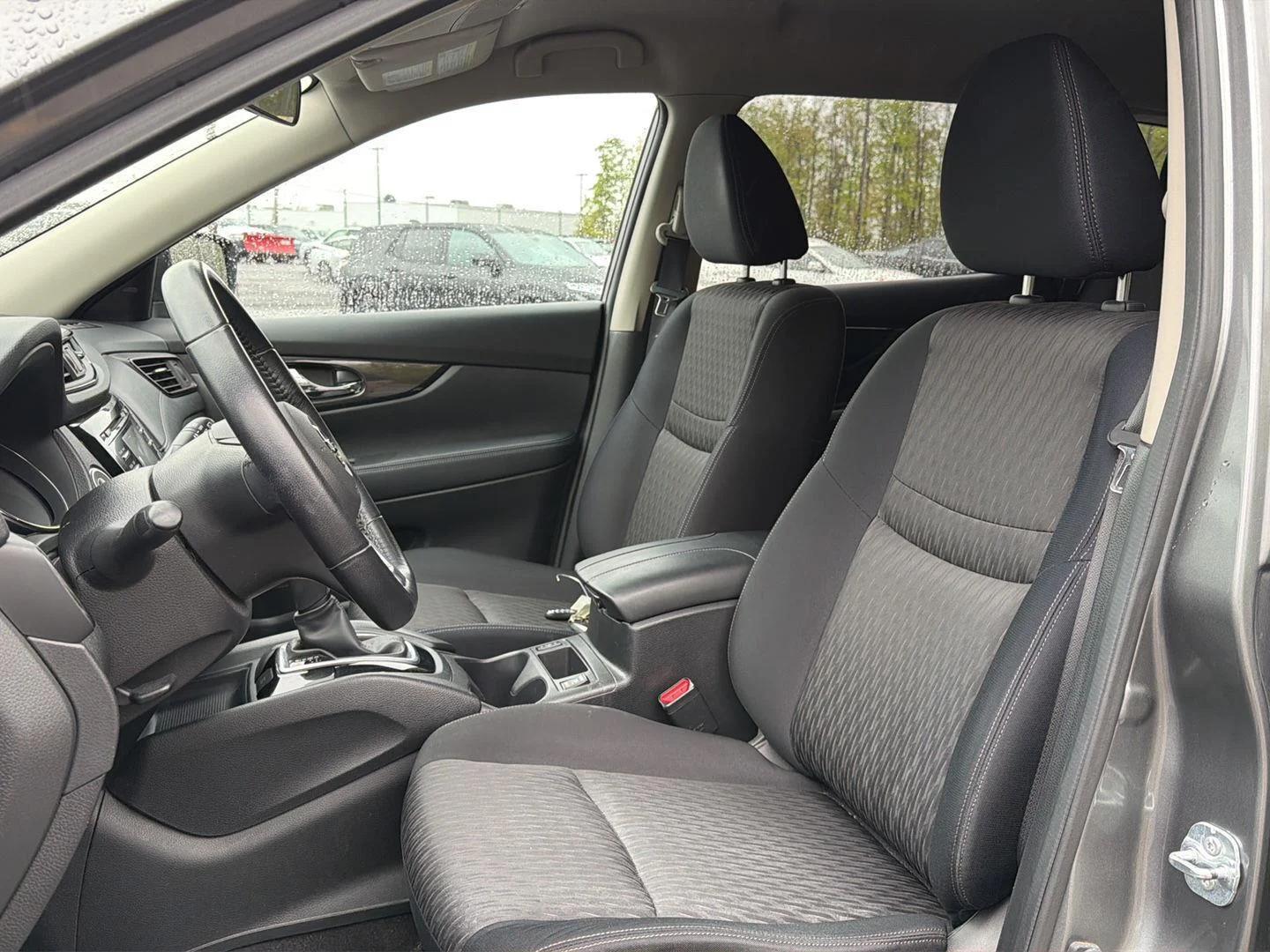 nissan rogue 2017 JN8AT2MV0HW020615 image nissan rogue 2017 JN8AT2MV0HW020615 image