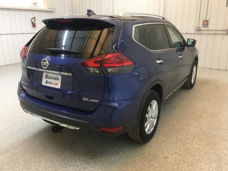 nissan rogue 2017 5N1AT2MV9HC889061 image nissan rogue 2017 5N1AT2MV9HC889061 image