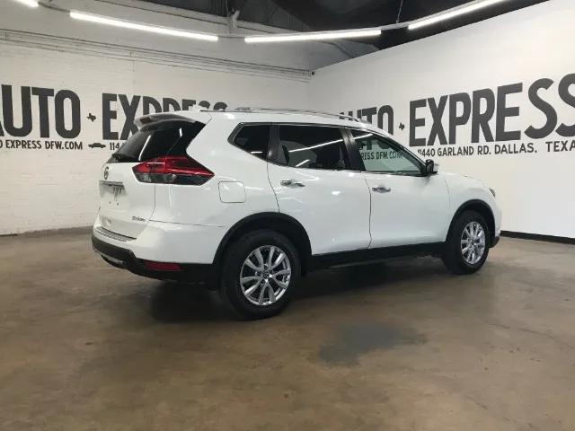 nissan rogue 2017 JN8AT2MV6HW016441 image nissan rogue 2017 JN8AT2MV6HW016441 image